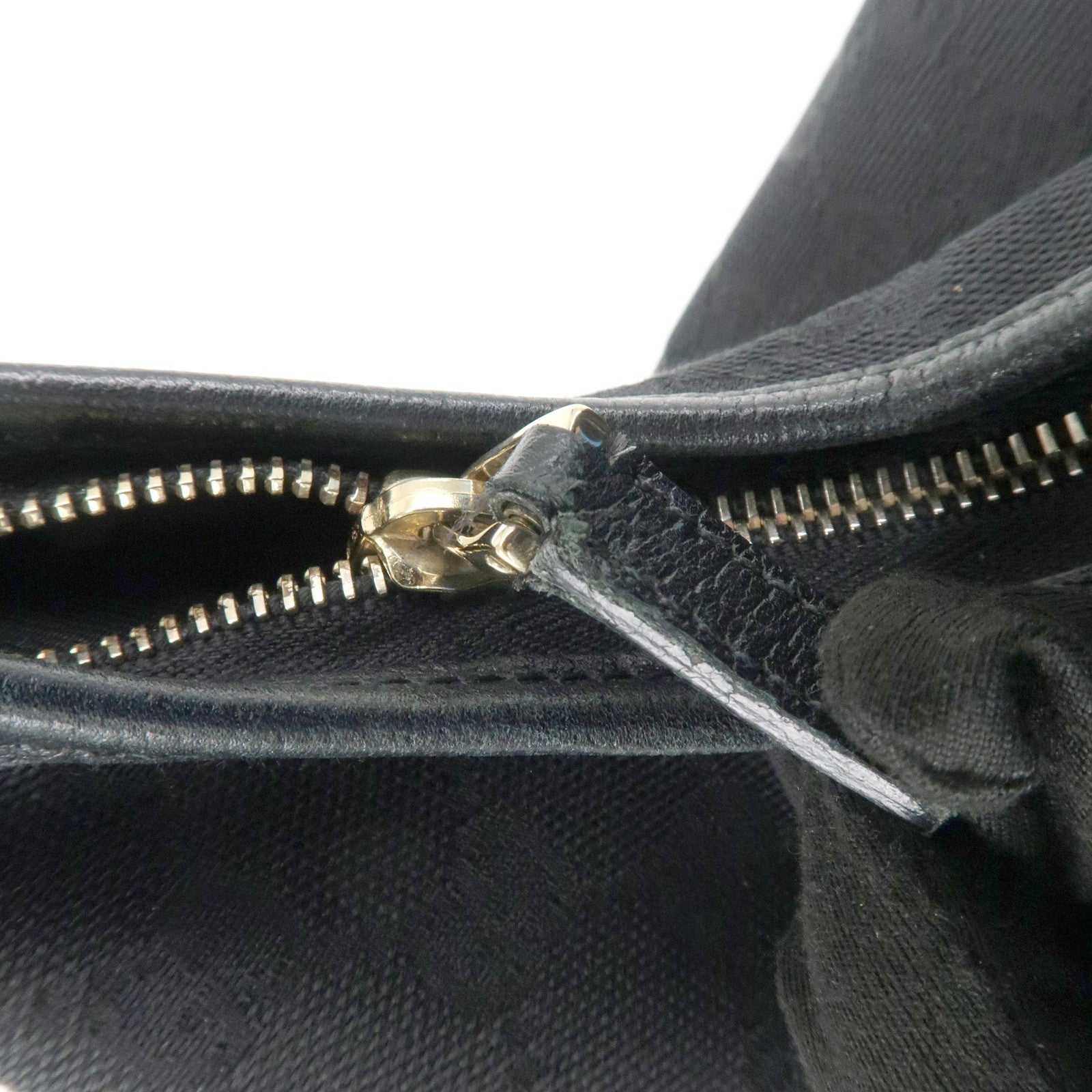 GUCCI Abbey GG Canvas Leather Shoulder Bag Black 130738 Used