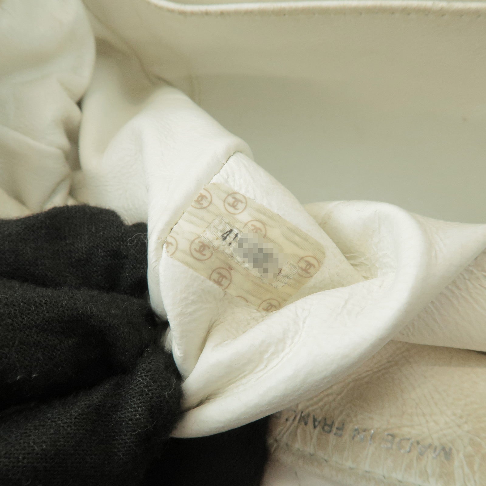 CHANEL Matelasse Lamb Skin Chain Shoulder Bag White Silver