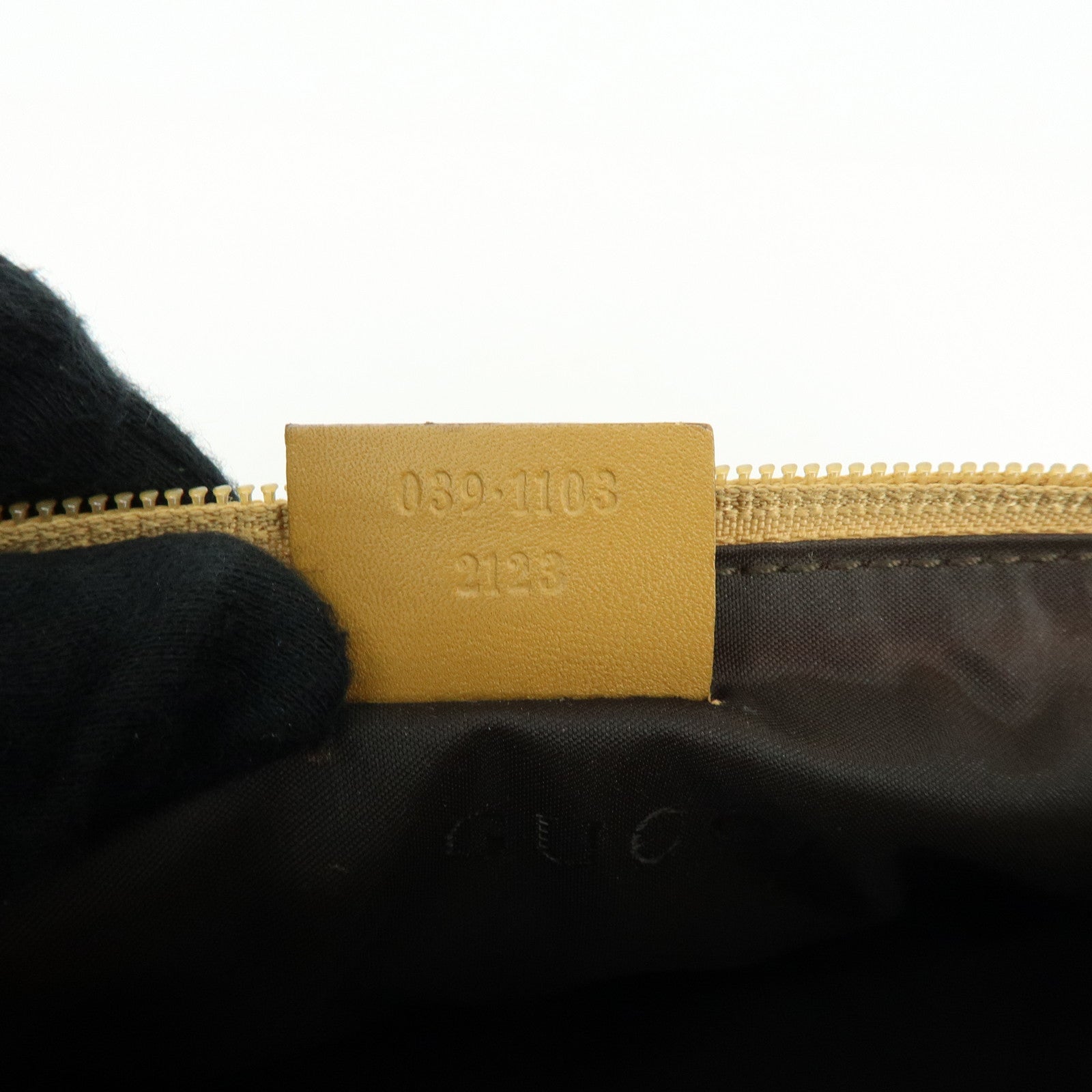 GUCCI Boat Bag Suede Leather Pouch Hand Bag Brown 039.1103