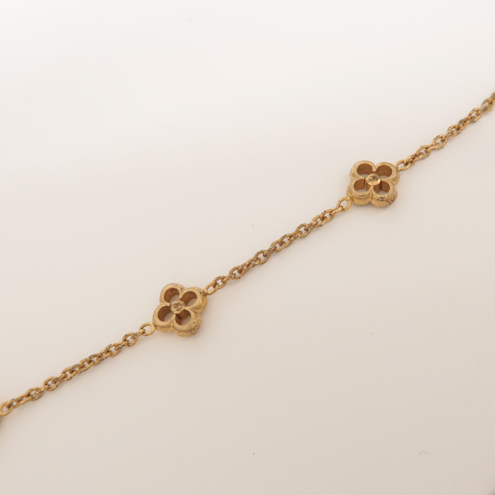 Louis Vuitton Flowerful Necklace LV Circle Metal Gold M68125