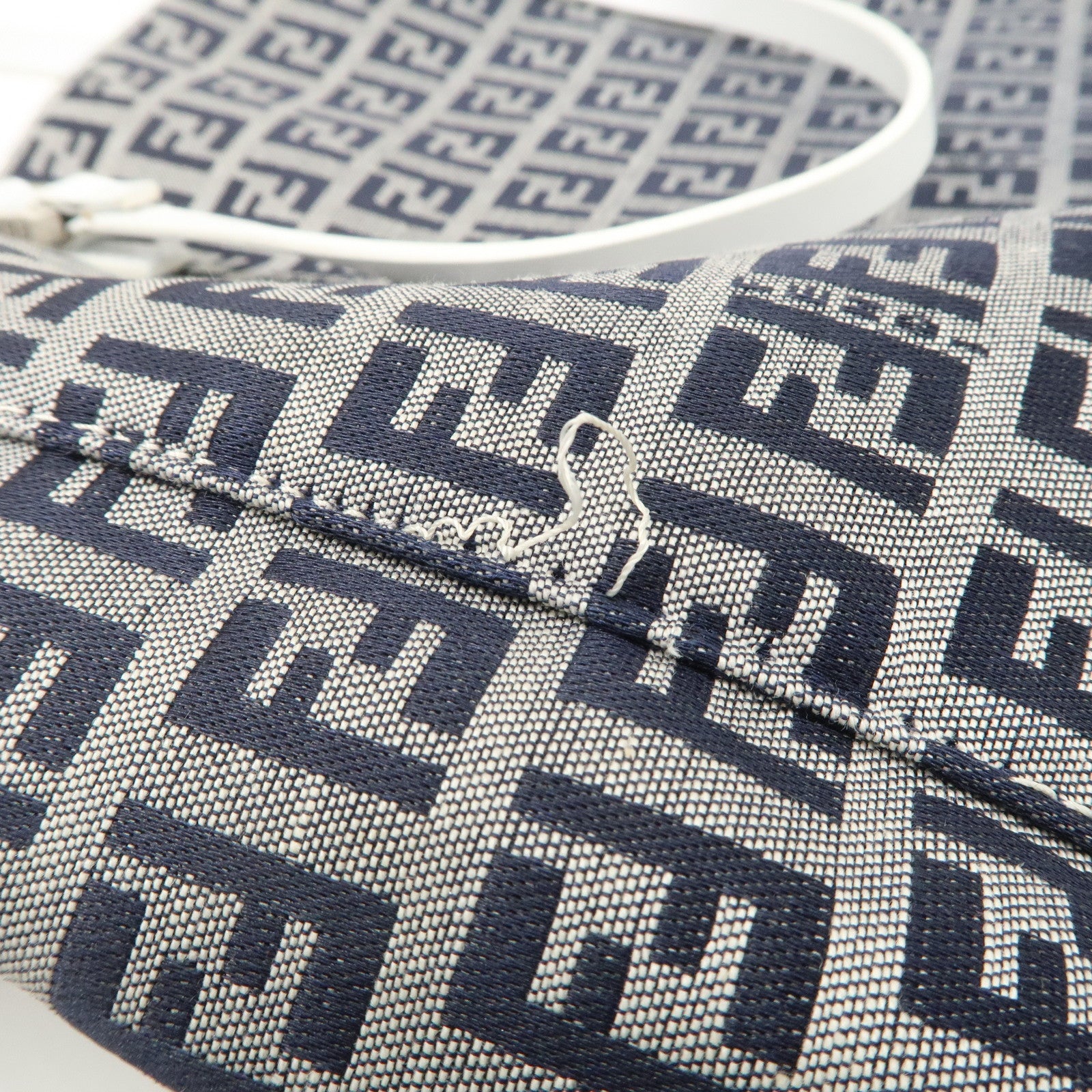 FENDI Zucchino Canvas Leather Tote Bag Hand Bag White Navy 8BH019 Used