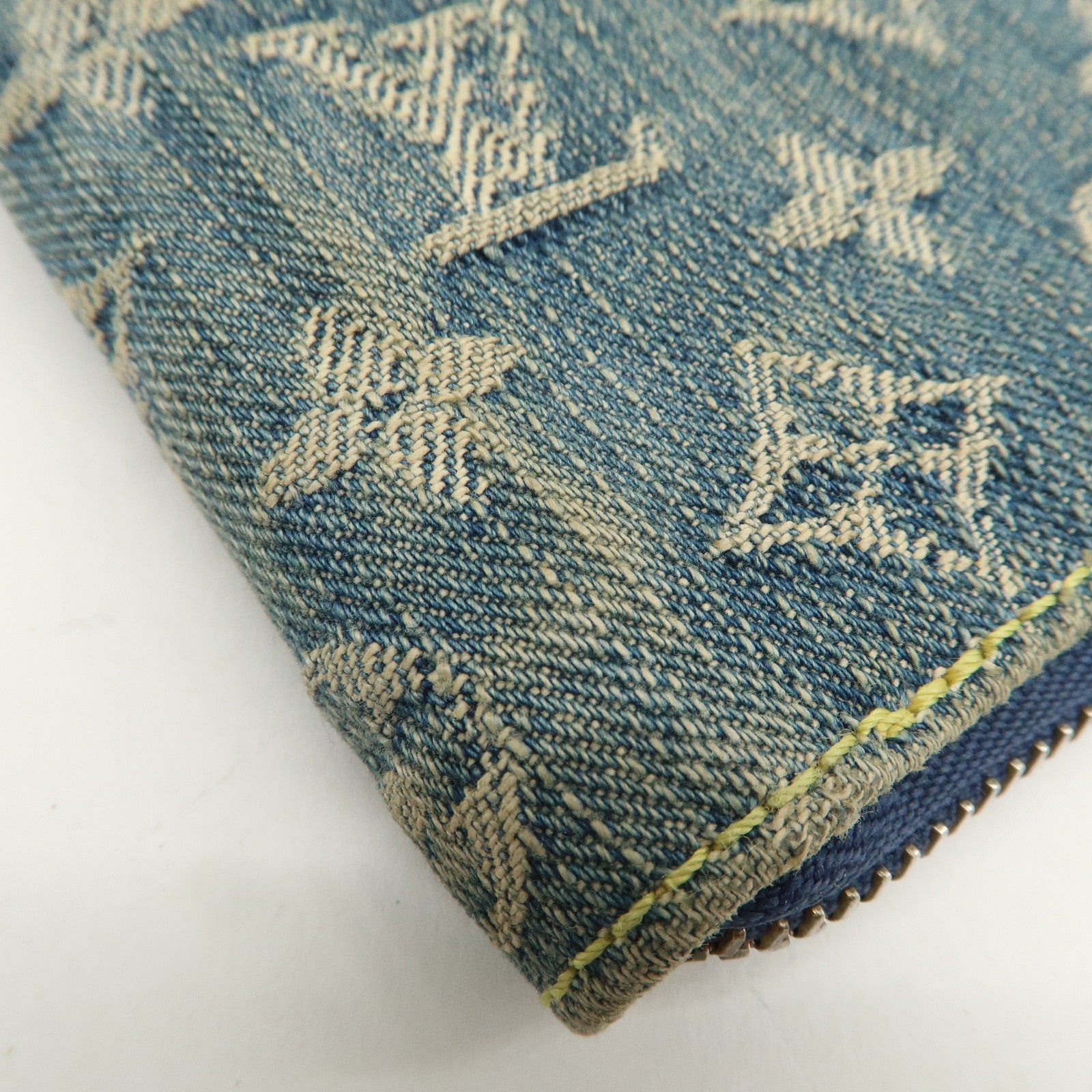 LLouis Vuitton Monogram Denim Mini Zippy Wallet Blue M95342