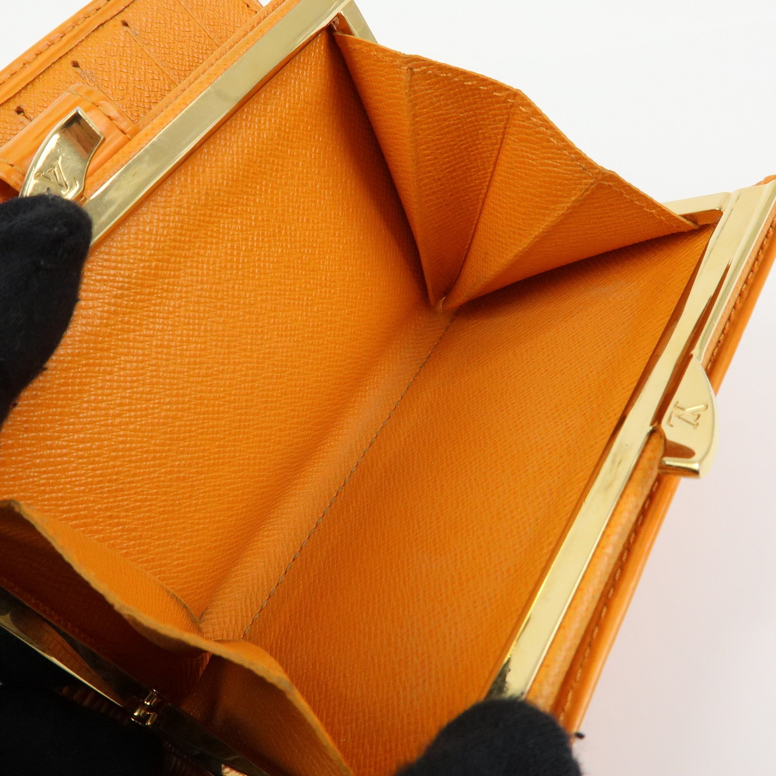 Louis Vuitton Epi Porte Monnaie Viennois Bi-Fold Wallet M6324H