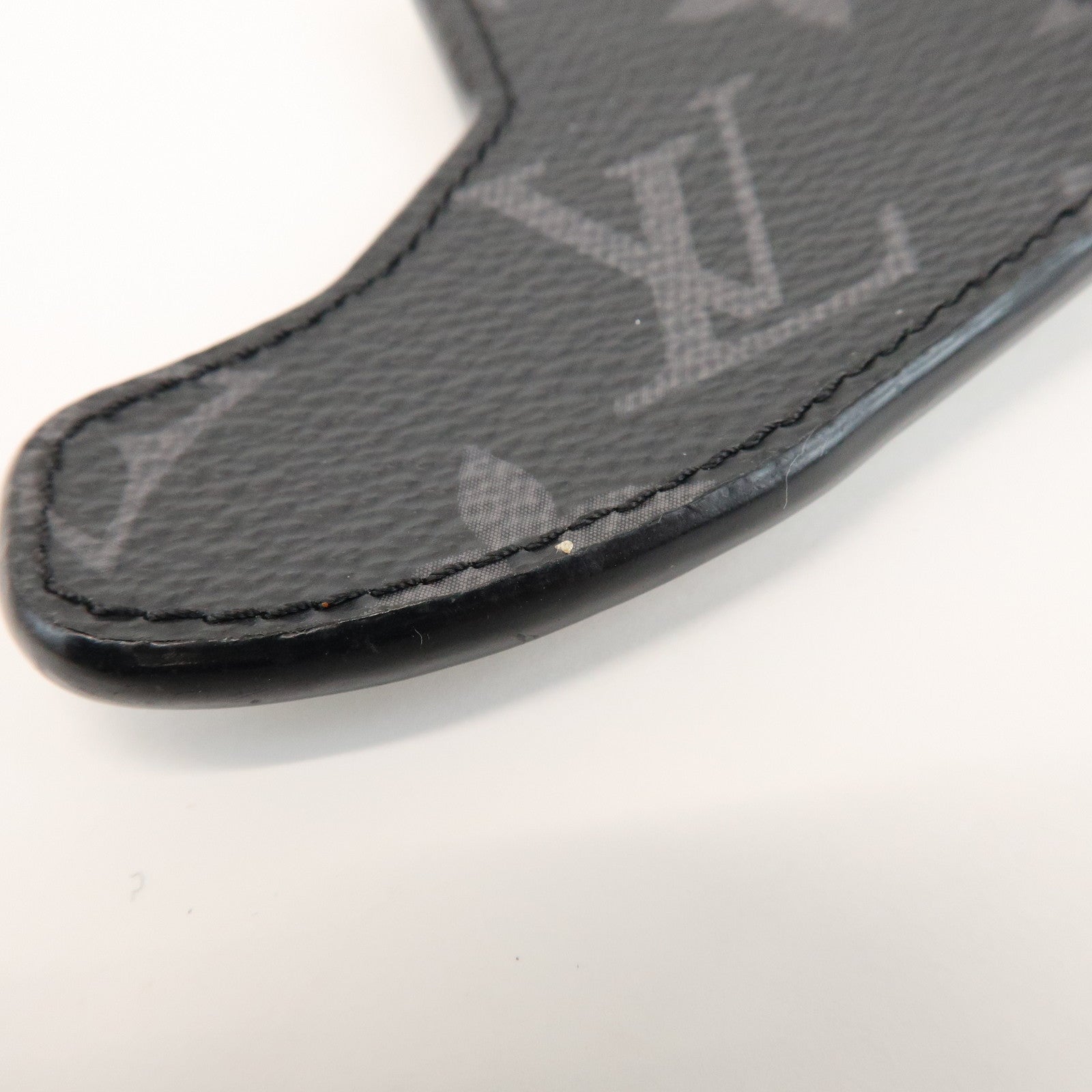 Louis Vuitton Monogram Eclips Porte Cles LV Trainer M68866