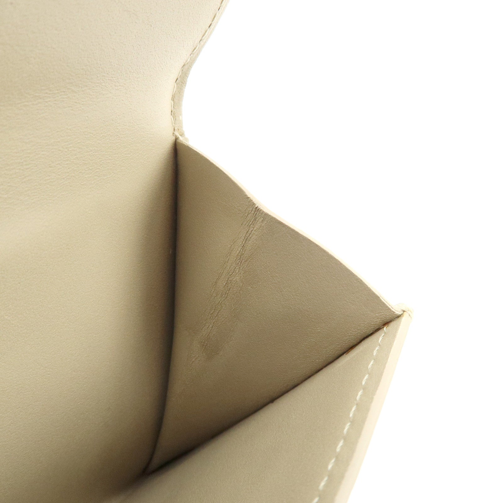Louis Vuitton Monogram Vernis Leather Ludlow Wallet Beige M91160
