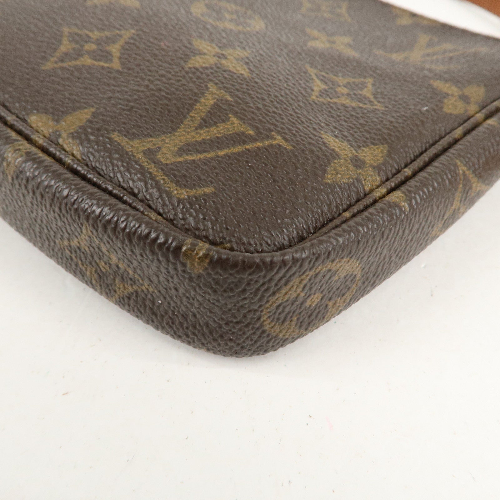 Louis Vuitton Monogram Pochette Accessoires Pouch M51980 Used