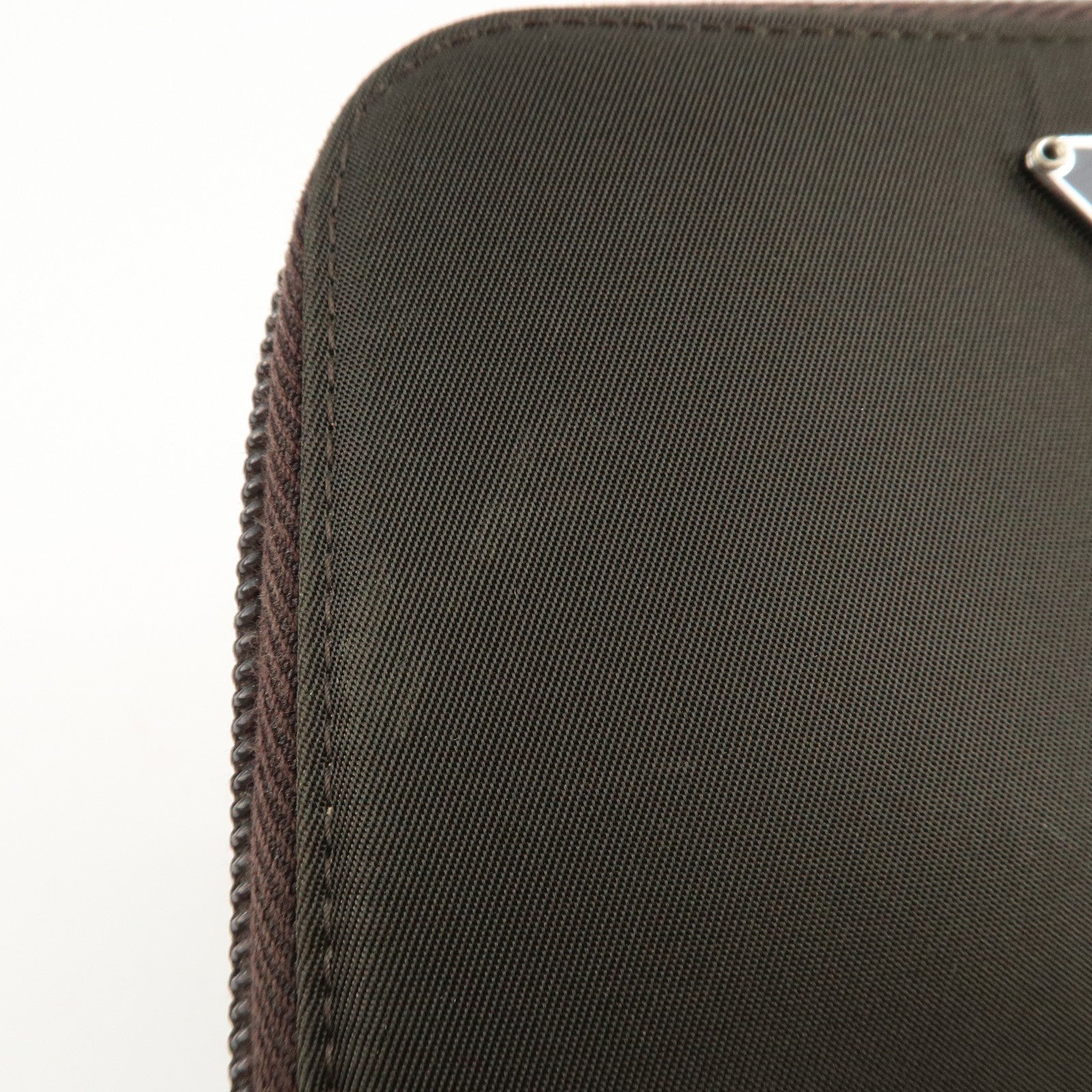 PRADA Logo Leather Bi-Fold Wallet Small Wallet Khaki Used