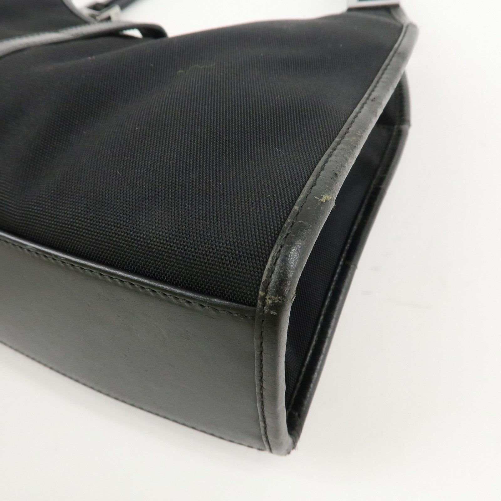GUCCI Jackie GG Canvas Leather Shoulder Bag Black 002.1068 Used