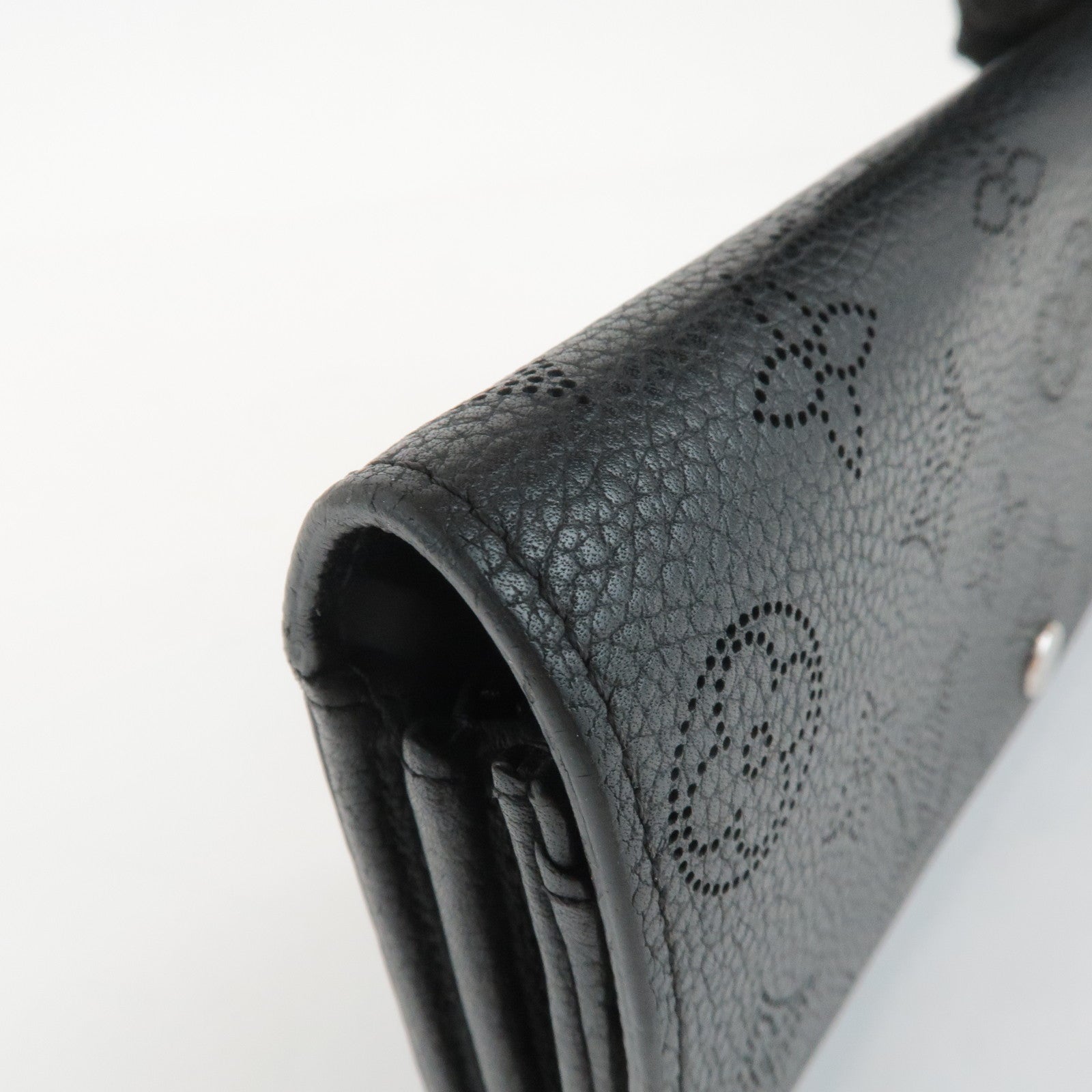 Louis Vuitton Monogram Mahina Portefeuille Iris Wallet M60143 Used