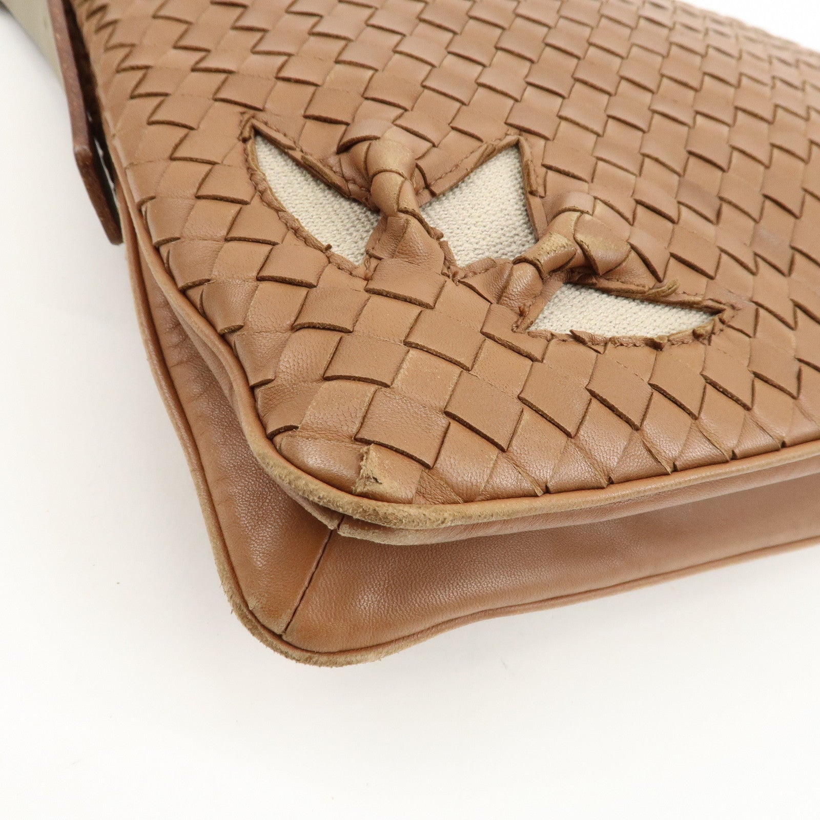 BOTTEGA VENETA Intrecciato Leather Shoulder Bag Brown Used