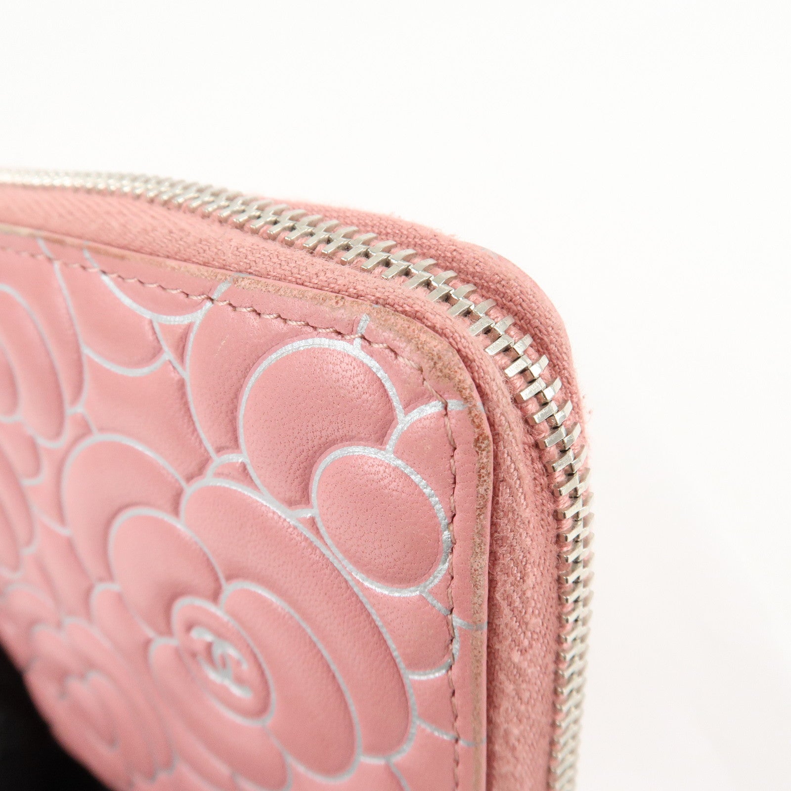 CHANEL Camellia Lamb Skin Long Zippy Wallet Pink A50085 Used