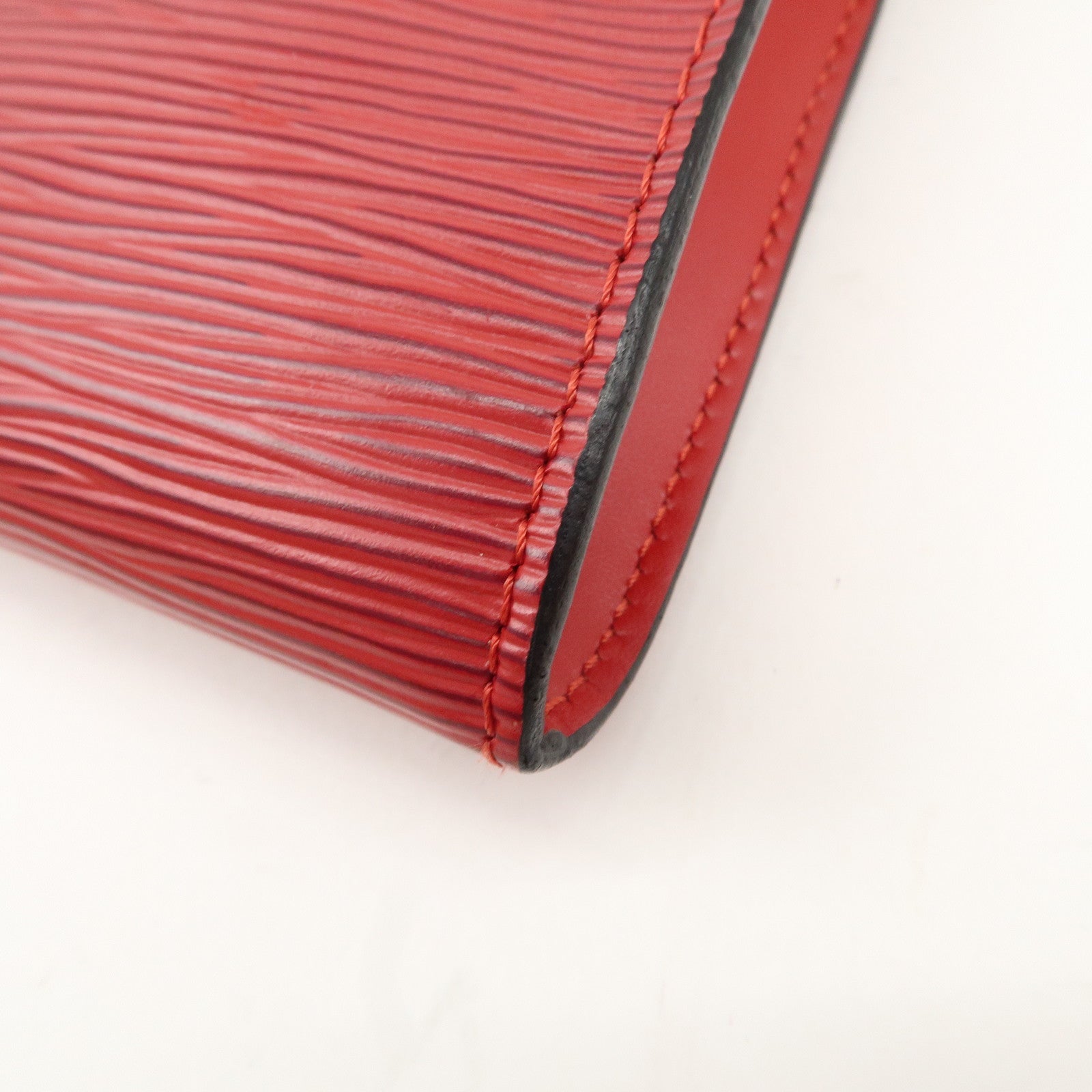 Louis Vuitton Epi Pochette Accessoire Hand Bag Red M40776 Used