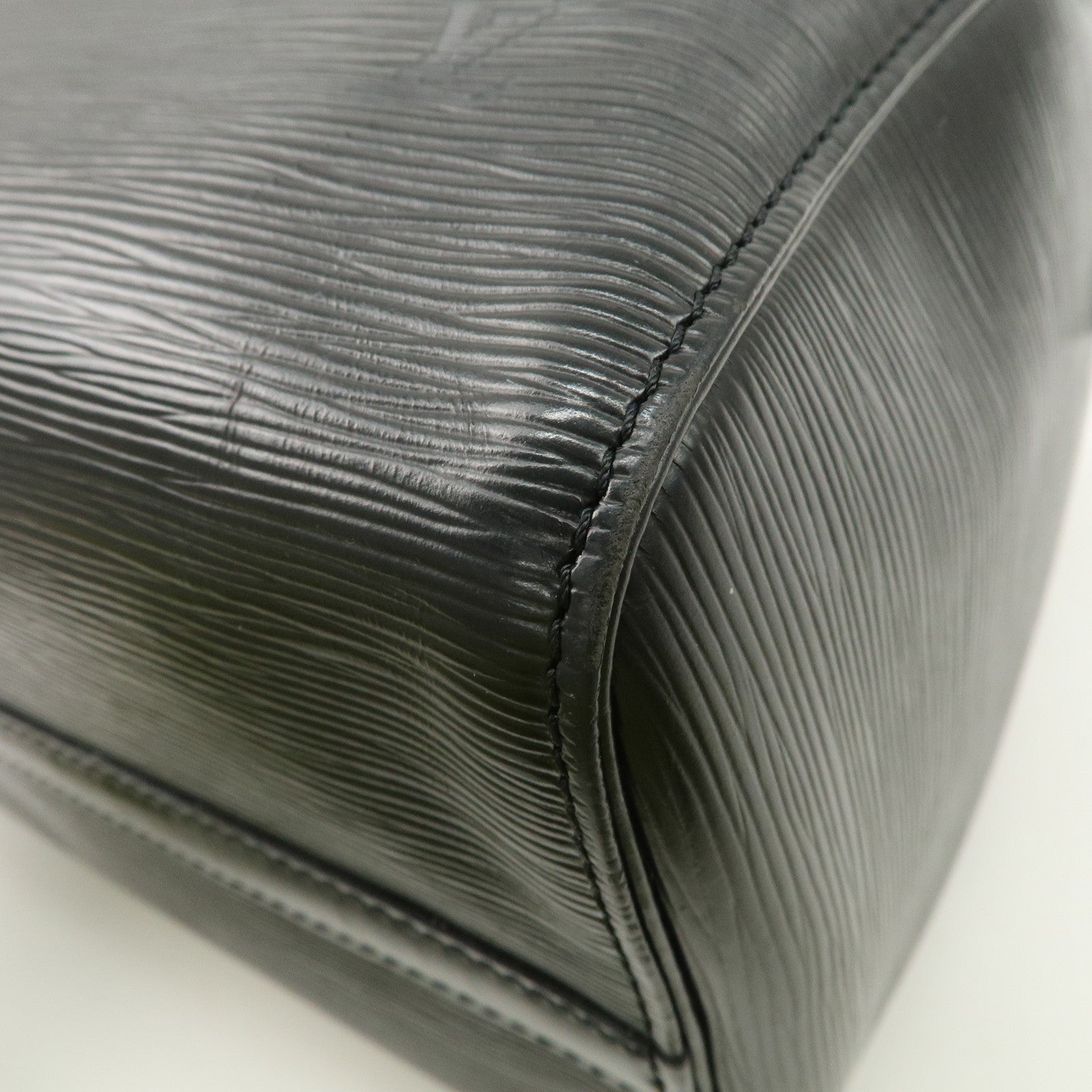 Louis Vuitton Epi Speedy 30 Leather Hand Bag Black M59022 Used