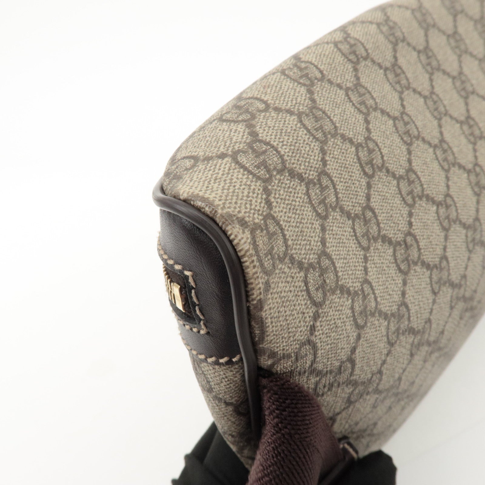 GUCCI GG Supreme Leather Crossbody Bag Beige Brown 211110 Used