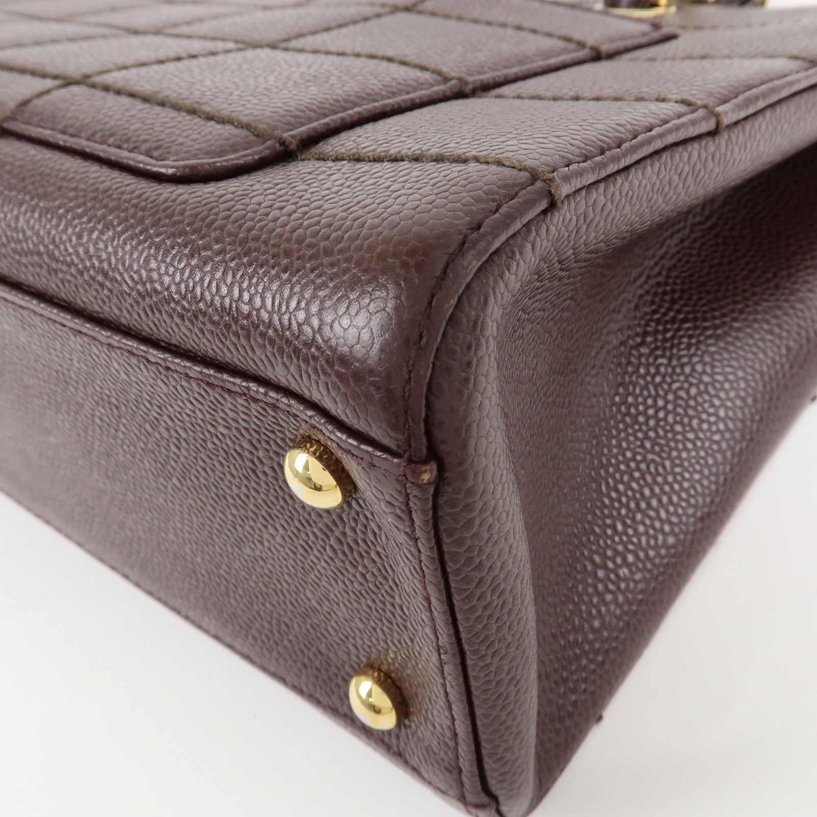 CHANEL Chocolate Bar Caviar Skin Chain Shoulder Bag Wine Gold Used