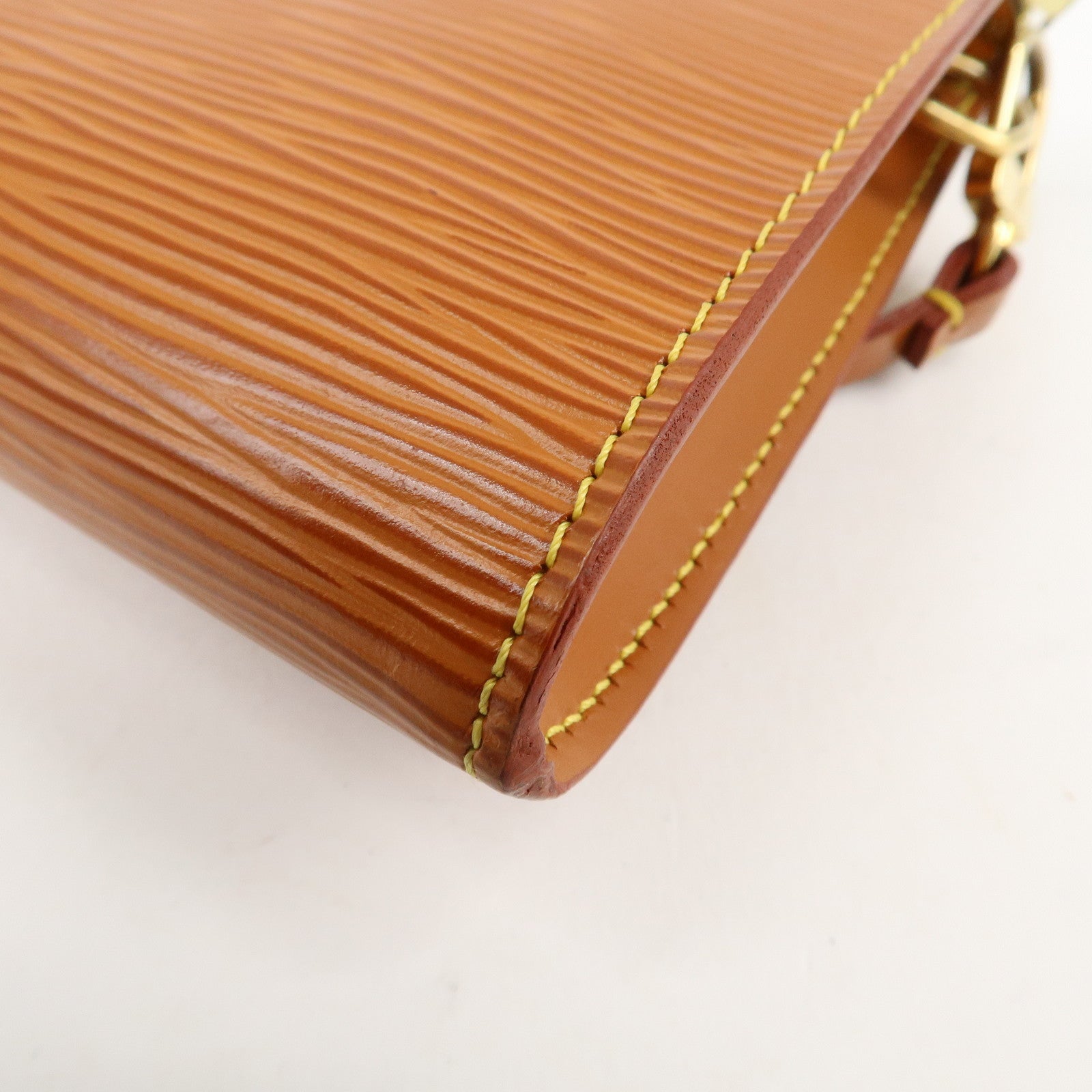 Louis Vuitton Epi Pochette Accessoires Pouch kenya brown M52942 Used