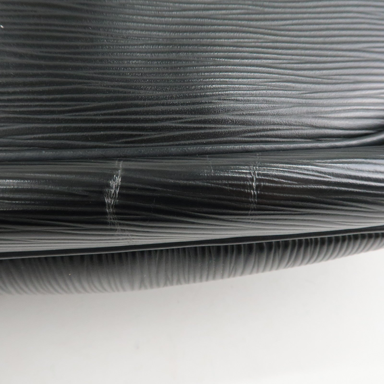 Louis Vuitton Epi Dannula MM Hand Bag Noir Black M59102 Used