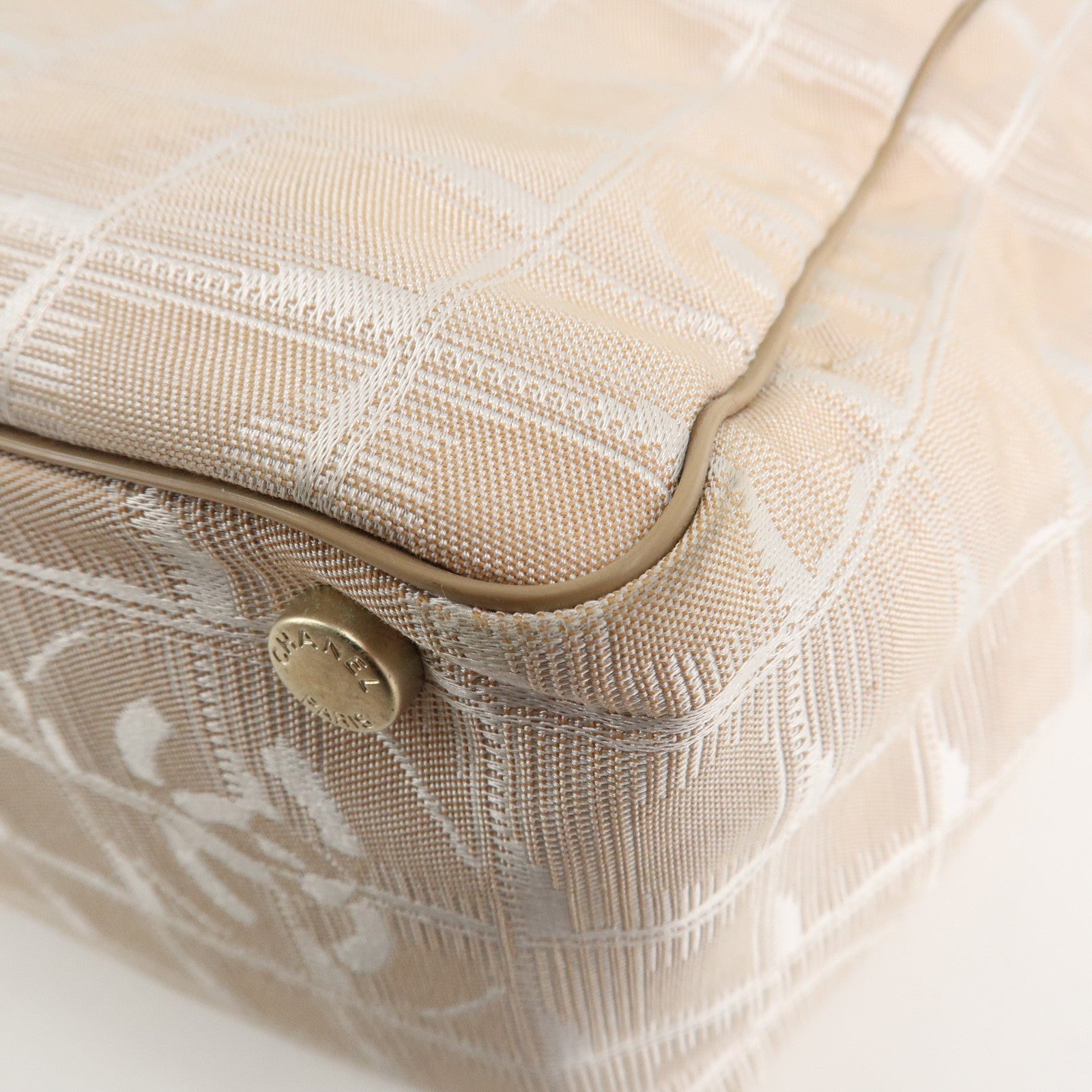 CHANEL New Travel Line Nylon Jacquard Leather Tote Bag MM Beige A15991 Used