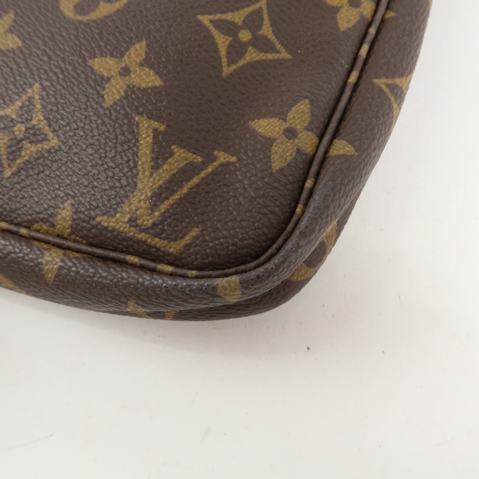 Louis Vuitton Monogram Pochette Accessoires Pouch M51980 Used