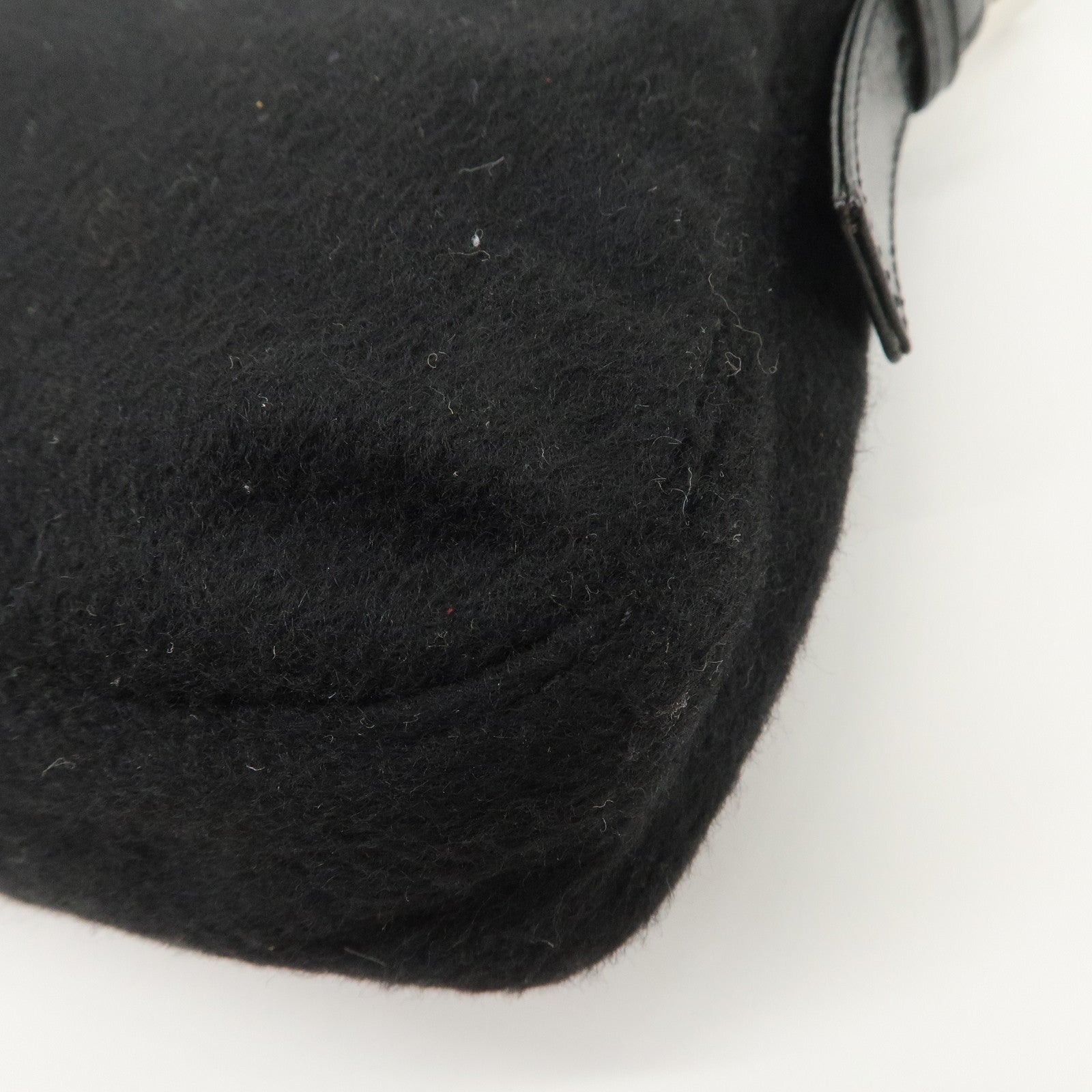 FENDI Mamma Baguette Cashmere Leather Shoulder Bag Black 26424 Used