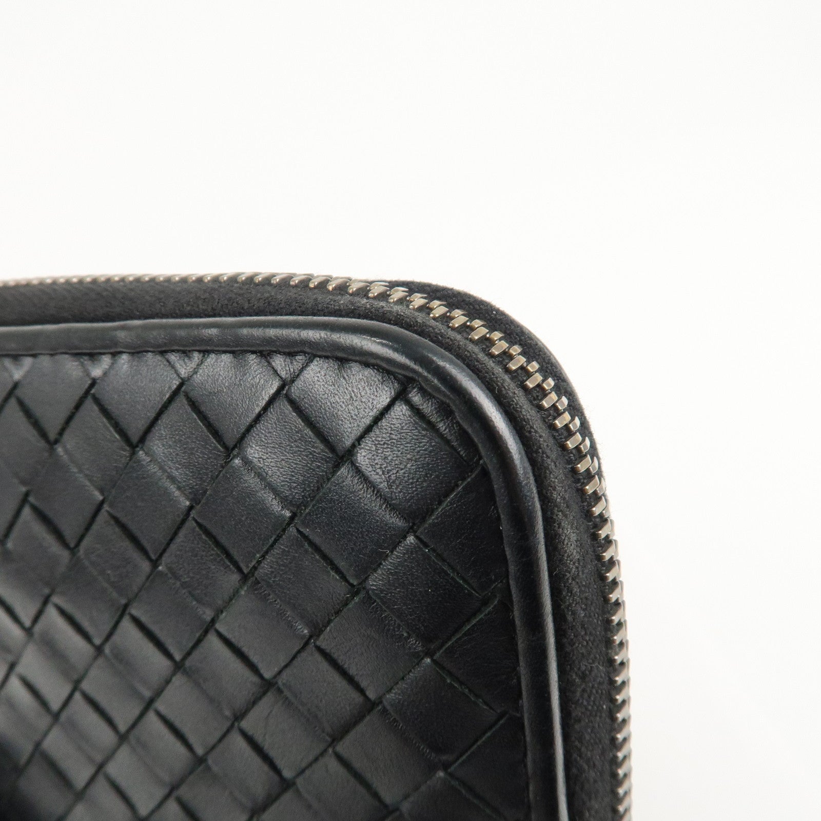 BOTTEGA VENETA Intrecciato Leather Round Zipper Wallet Black Used