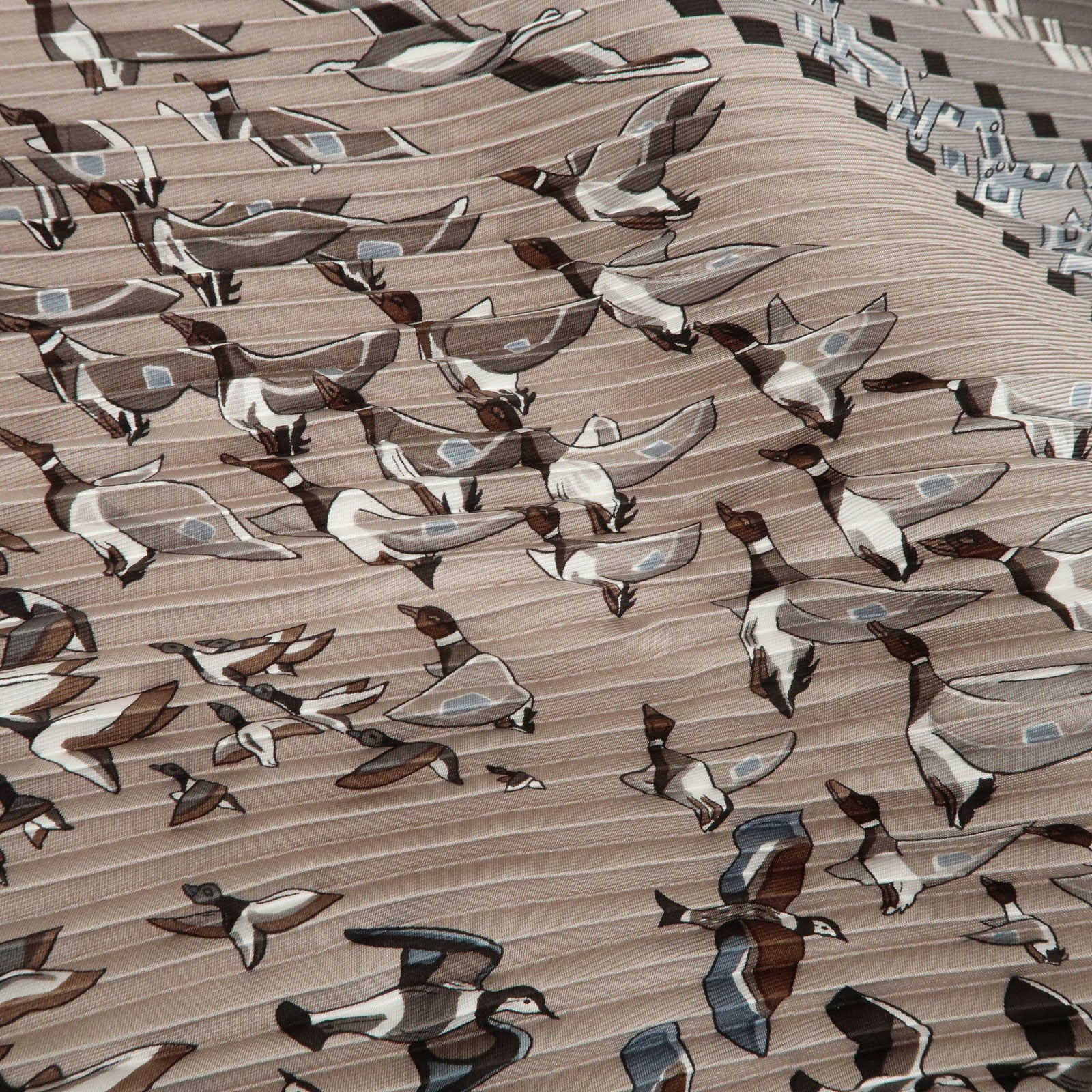 HERMES Silk 100% Pleats Carre Scarf LIBRES COMME L'AIR Gray Used