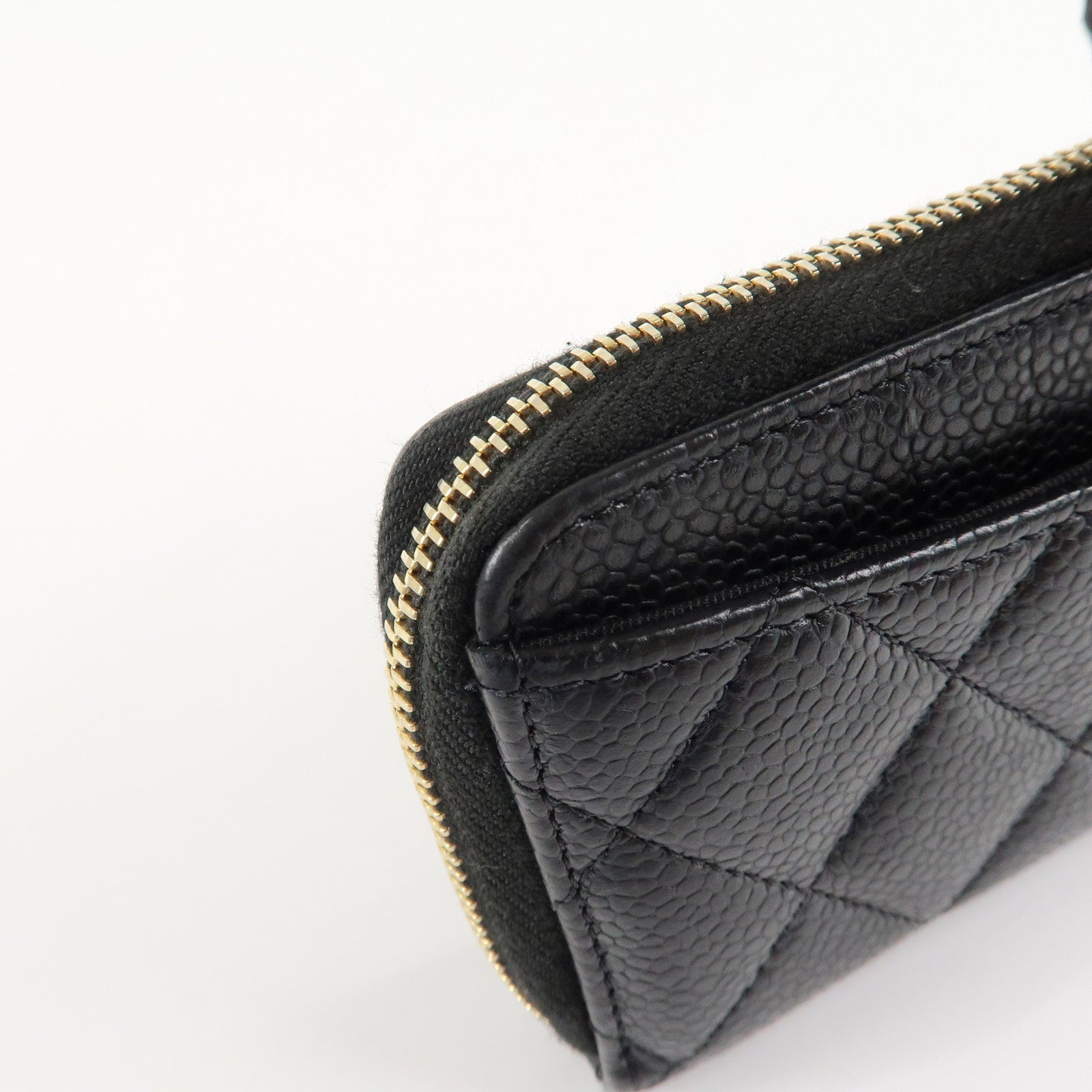 CHANEL Matelasse Caviar Skin Zipper Around Coin Case Black AP0216 Used