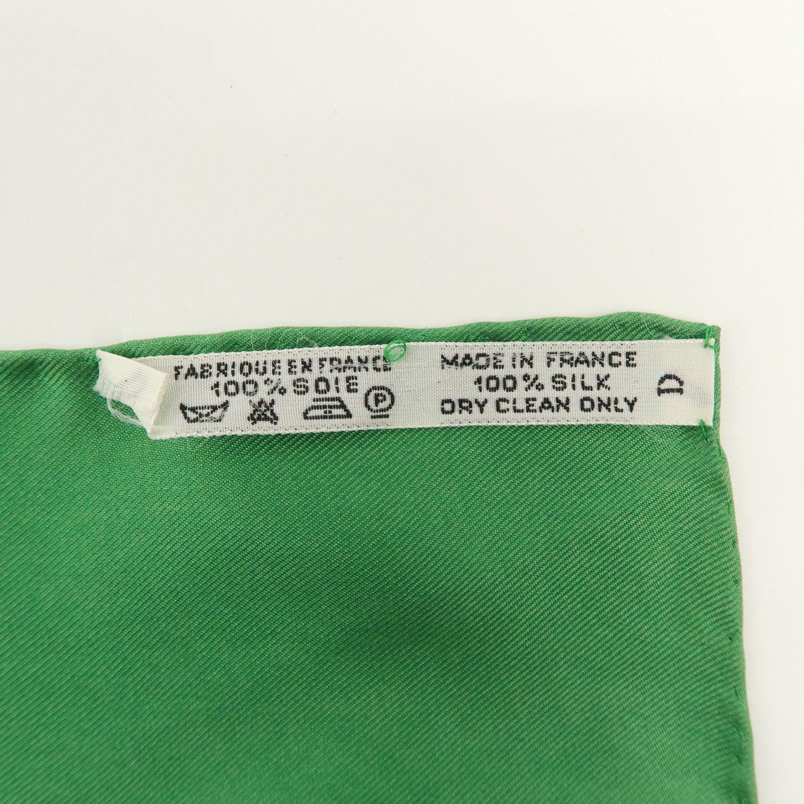 HERMES Carre 90 100% Silk Scarf JUMPING Riding Horse Green Used