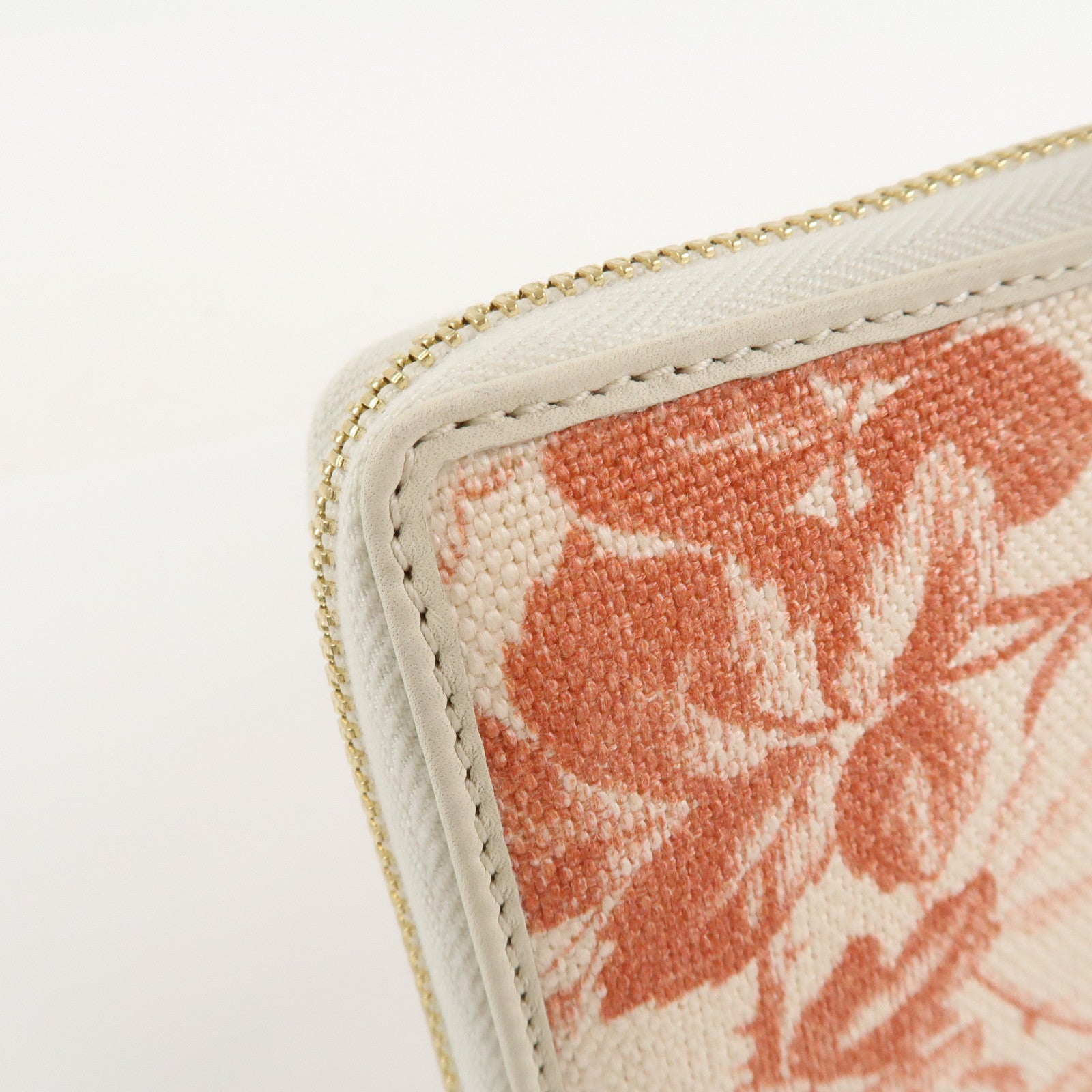 GUCCI GG Marmont Canvas Leather Floral Pattern Round Zipper Wallet Used