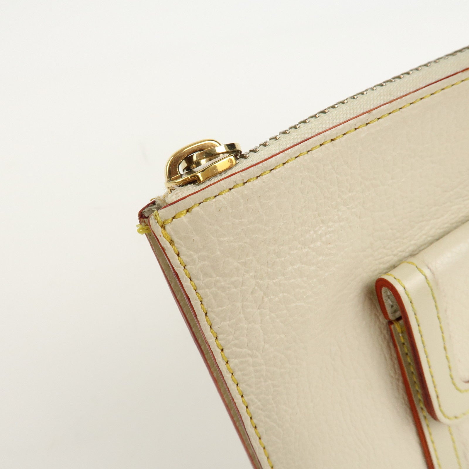 Louis Vuitton Suhari Inséparable Pouch Blanc M91937 Used