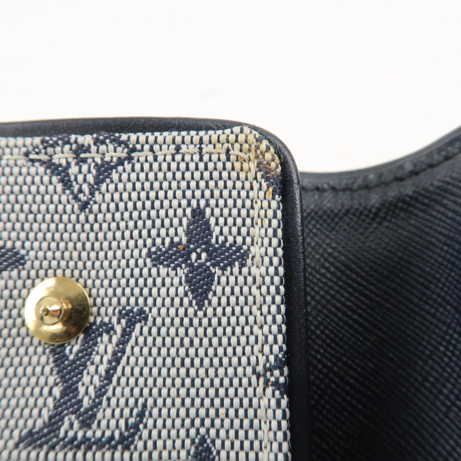 Louis Vuitton Monogram Porte Billet Carte Credit Monnaie M92239 Used