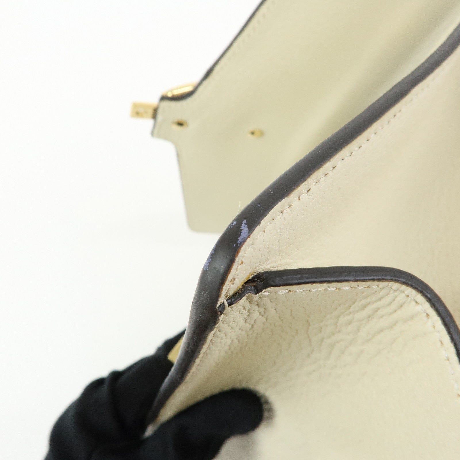 GUCCI Sylvie Sherry Leather Shoulder Bag Ivory Bee & Star 524405
