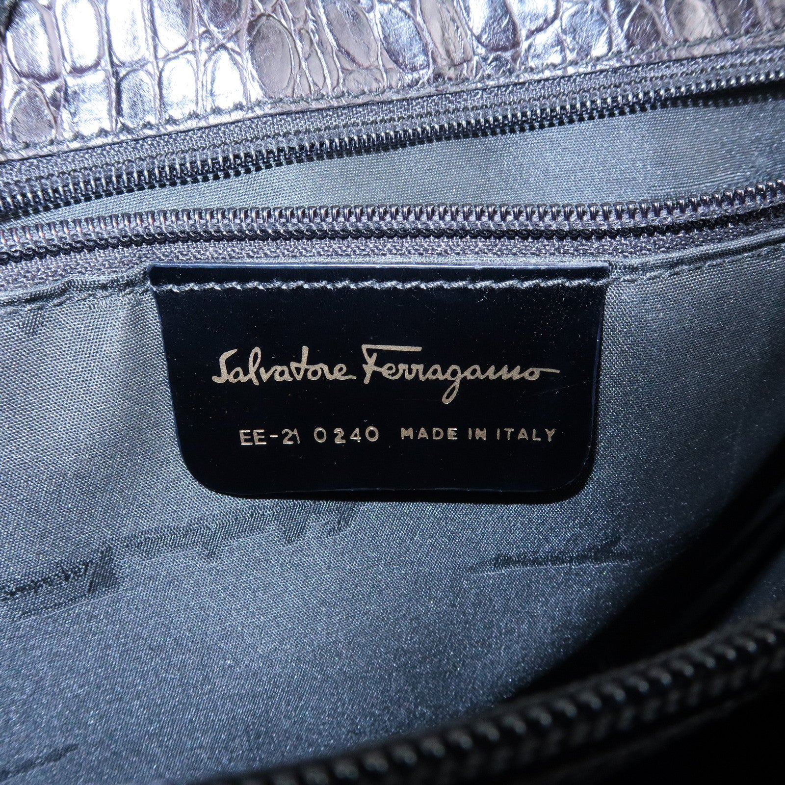 Ferragamo Vara Embossed Leather Tote Bag Shoulder Bag Black