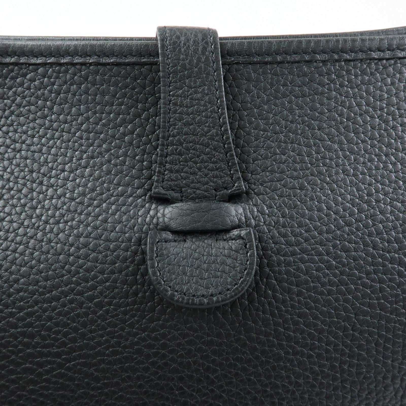 HERMES Evelyne Taurillon Leather Shoulder Bag □J Stamped Black