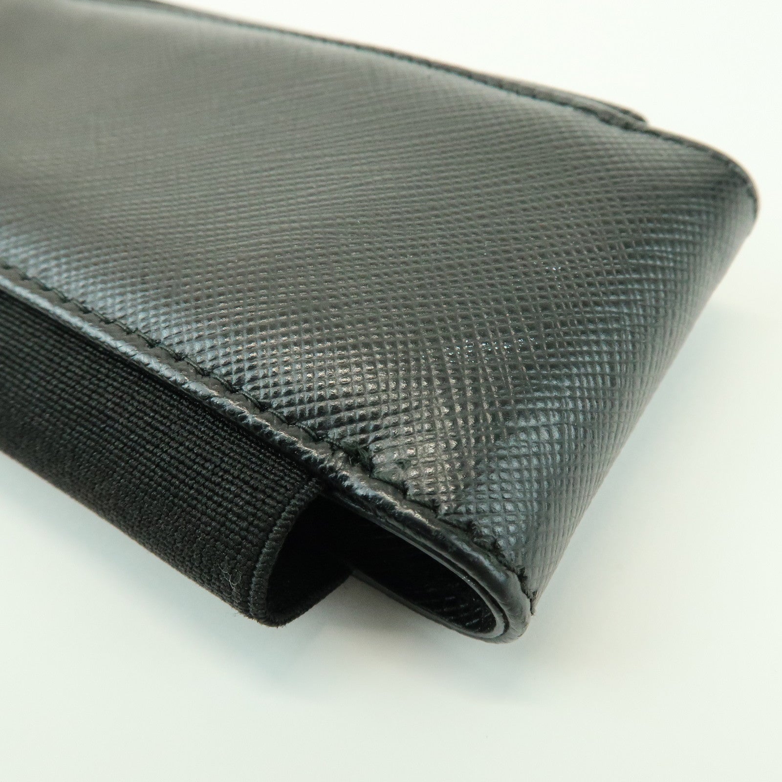 PRADA Triangle Logo Saffiano Leather Nylon Phone Case 1ZT019