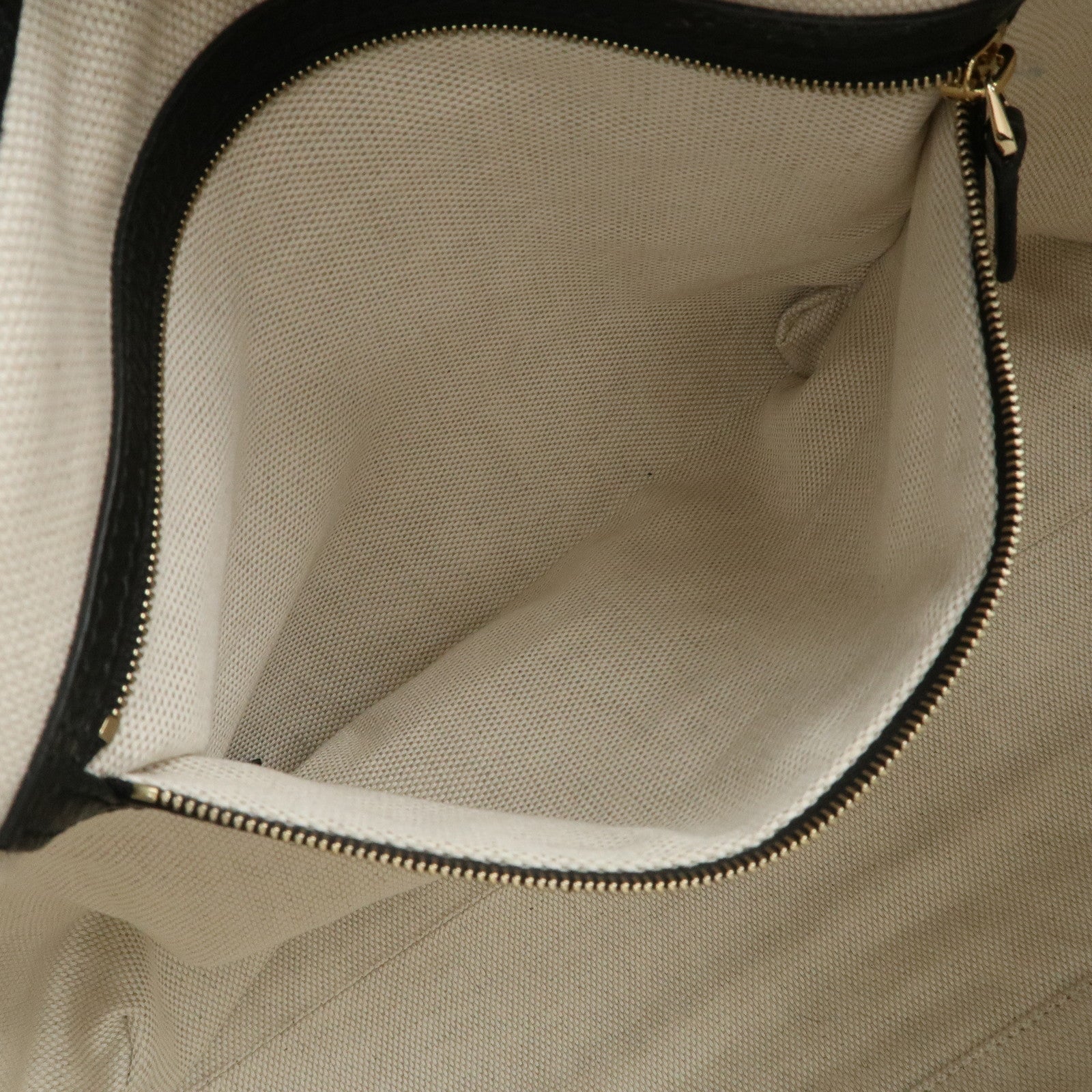 GUCCI SOHO Interlocking G Leather Chain Shoulder Bag Black 536196