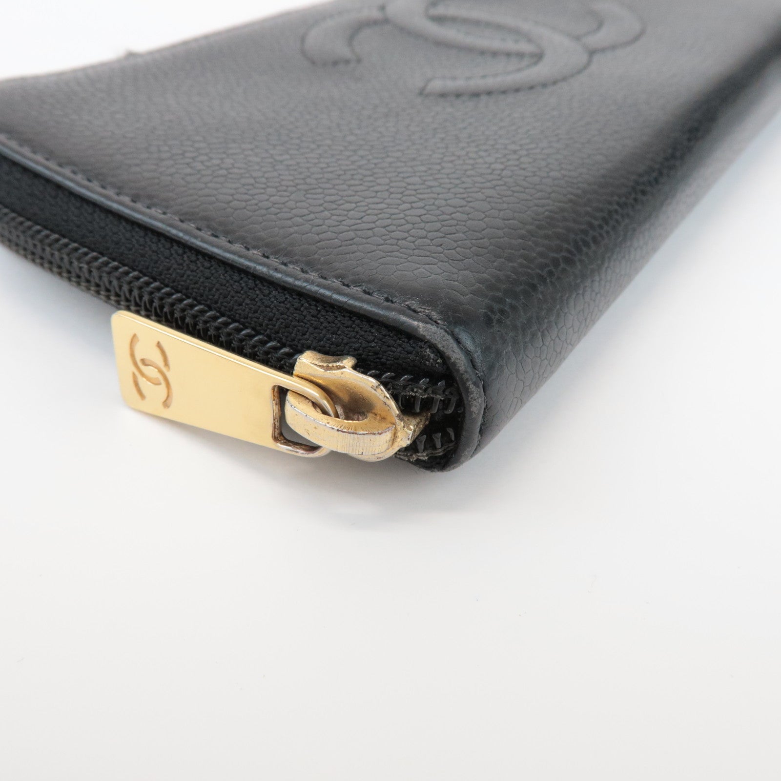 CHANEL COCO Mark Caviarskin Round Zippy Long Wallet Black