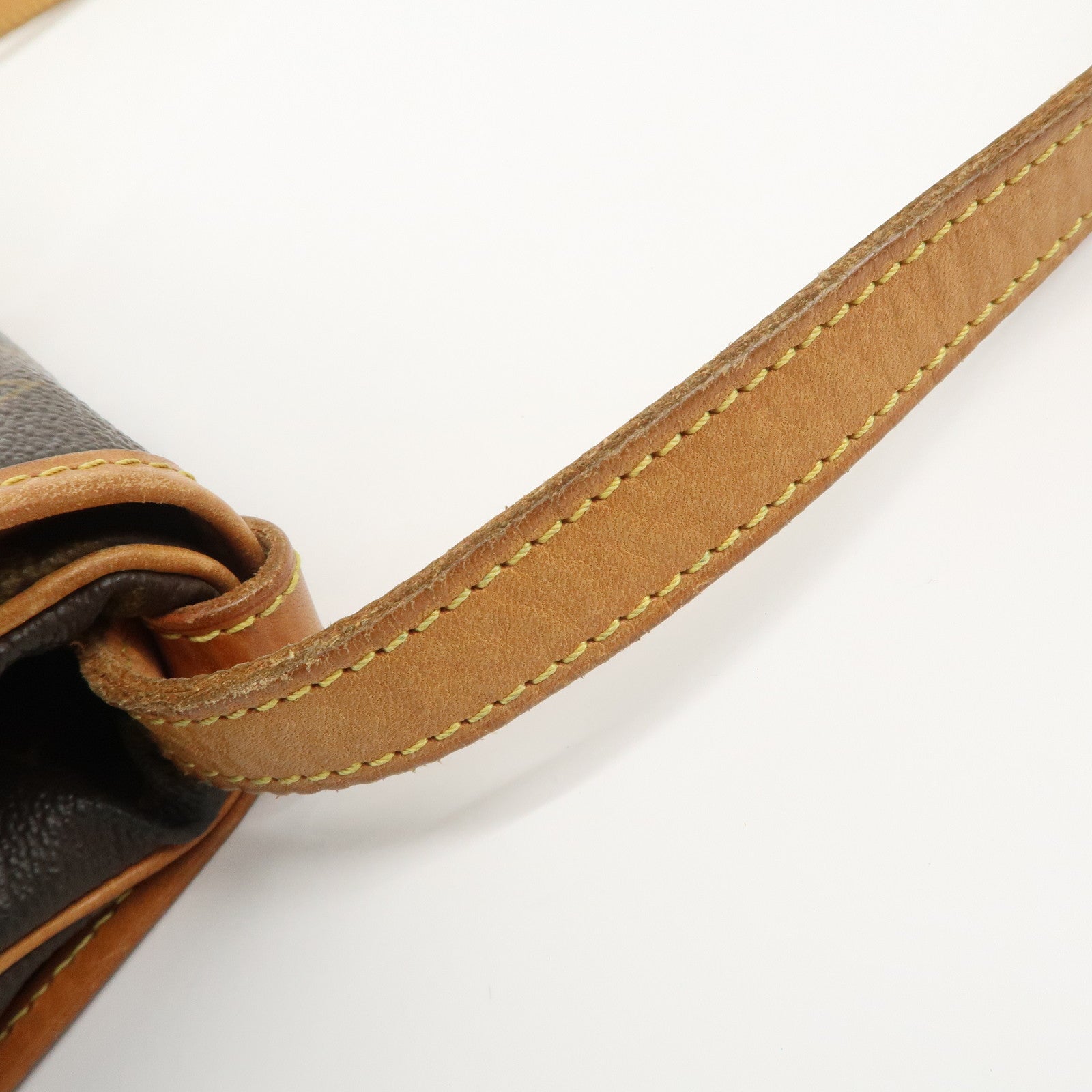 Louis Vuitton Monogram Saumur 30 Shoulder Bag Brown M42256