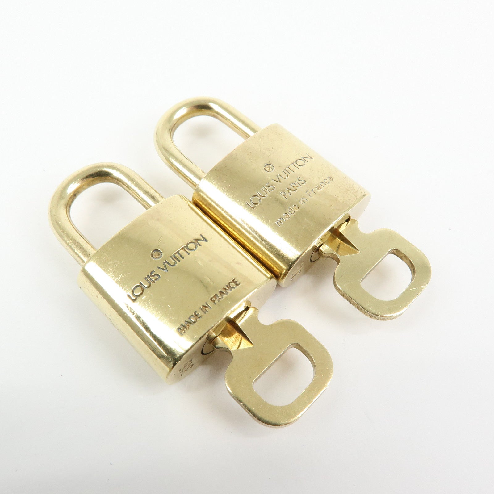 Louis Vuitton Set of 10 Lock & Key Cadena Key Lock Used