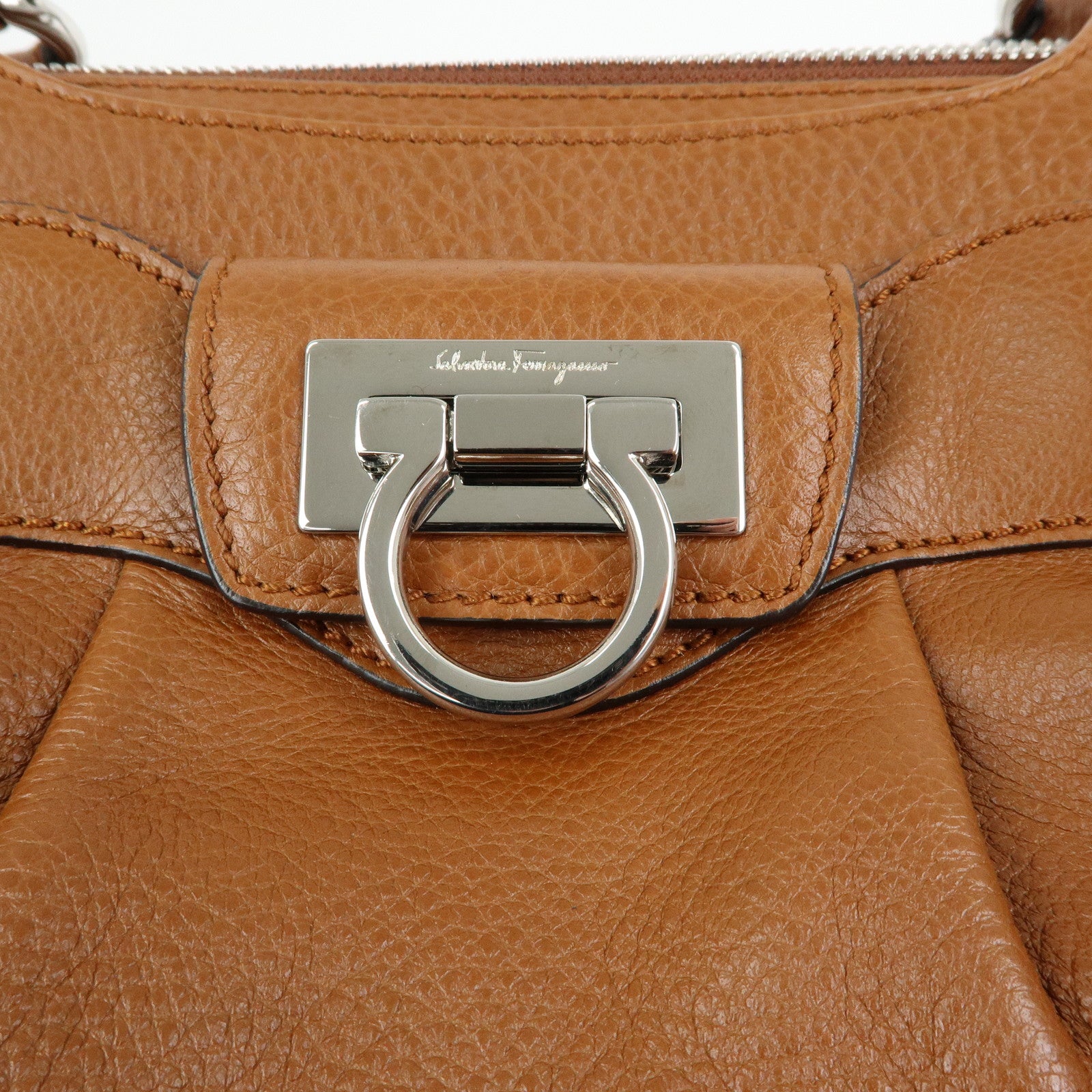 Ferragamo Gancini Leather Pleated Shoulder Bag Hand Bag Brown
