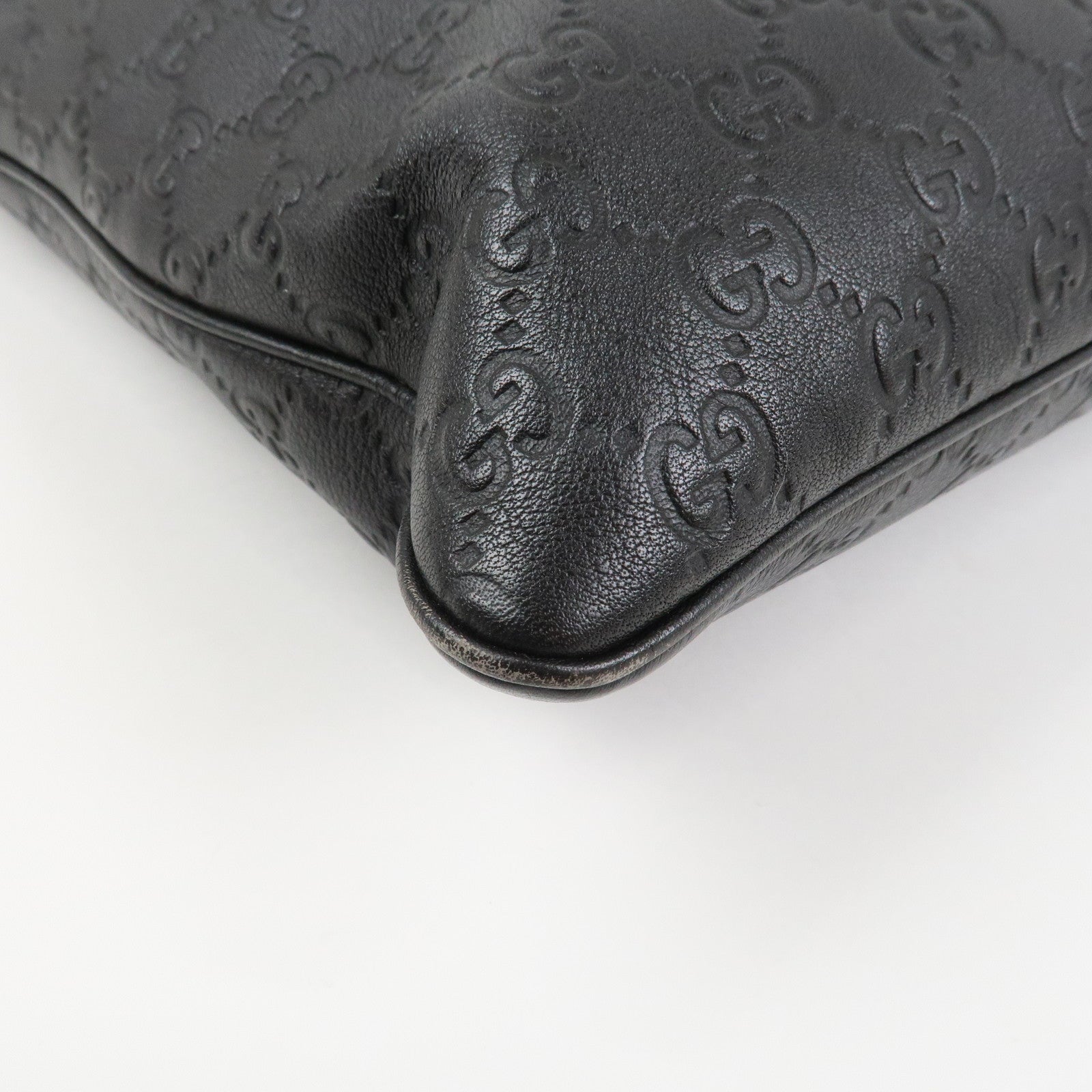 GUCCI Guccissima Leather Shoulder Bag Crossbody Bag Black 201446