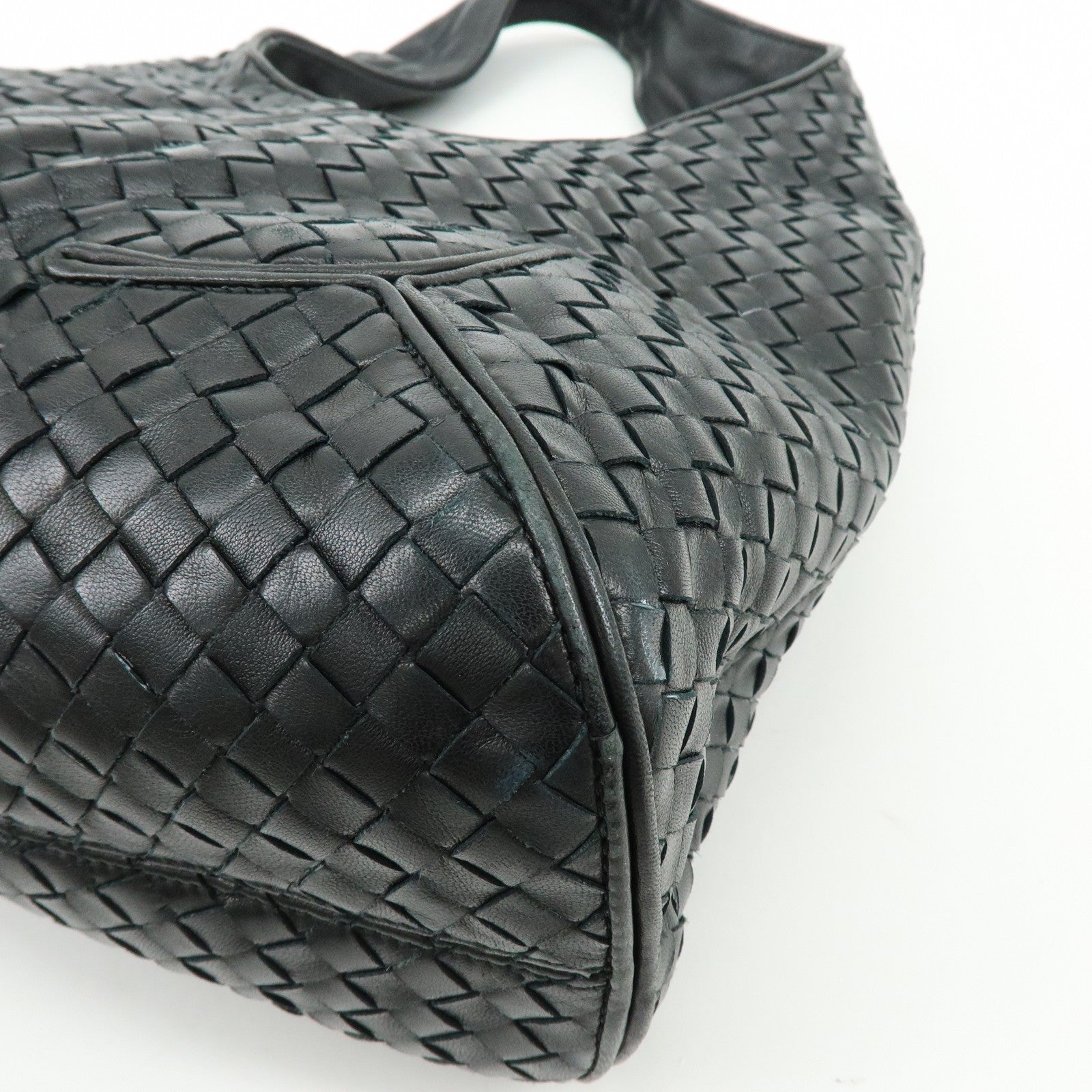 BOTTEGA VENETA Intrecciato Lamb Skin Shoulder Bag Black 145552