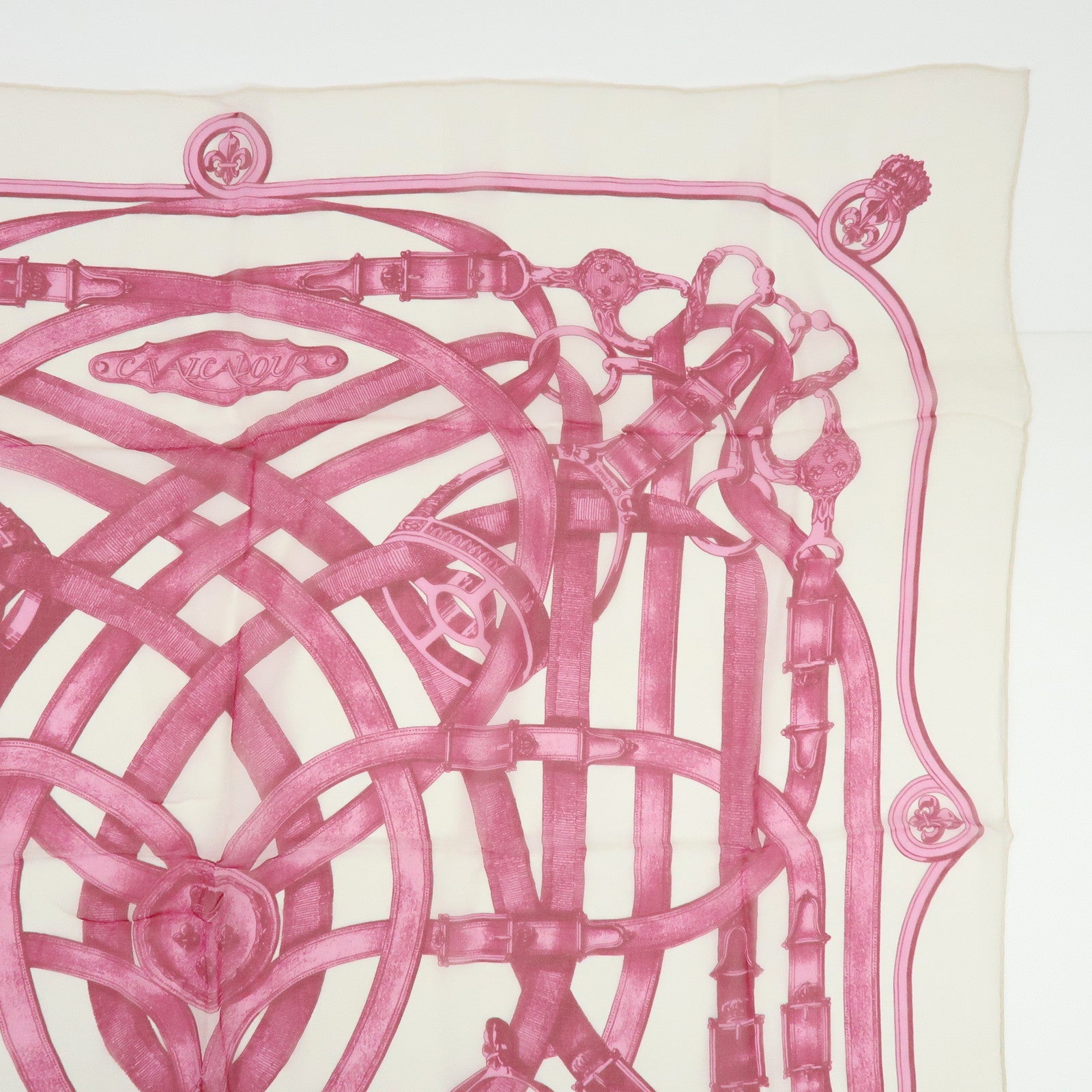 HERMES Carre 90 Silk 100% Scarf CAVALCADOUR Chain Belt Pink Ivory