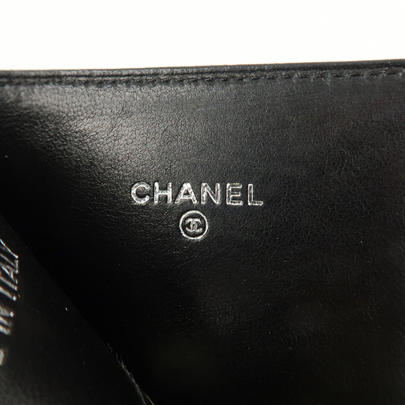 CHANEL Chocolate Bar Patent Leather Card Case Black Used