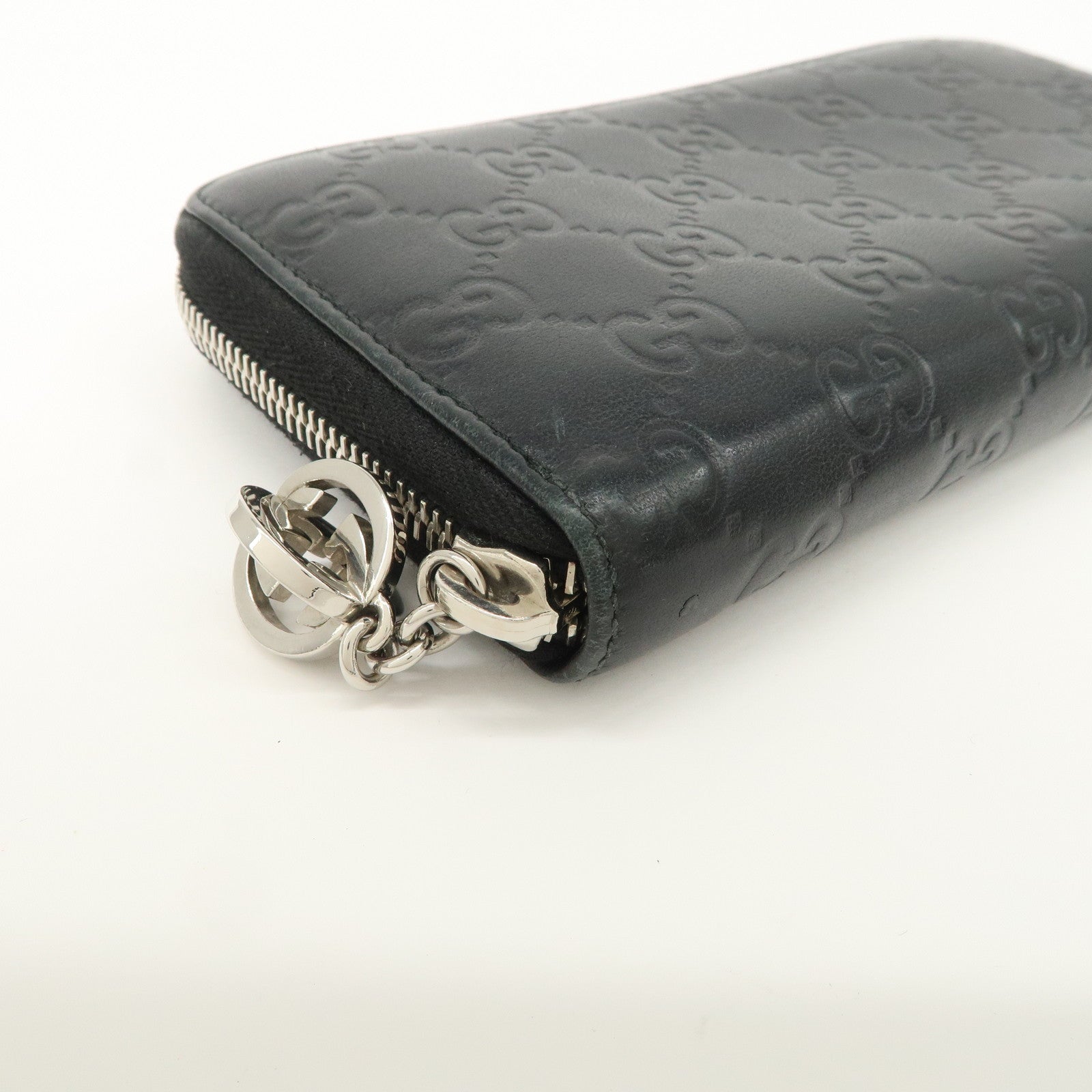 GUCCI Interlocking G Guccissima Leather Zippy Long Wallet 233025