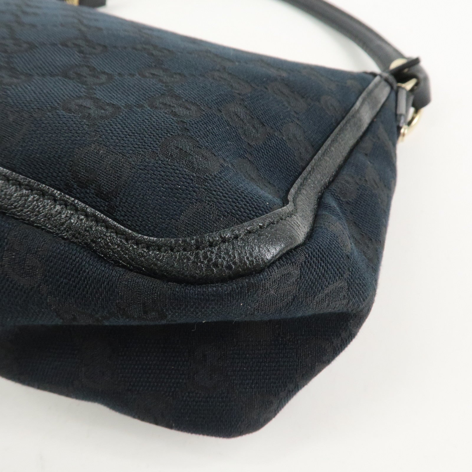 GUCCI GG Canvas Leather Shoulder Bag Hand Bag Black 146244