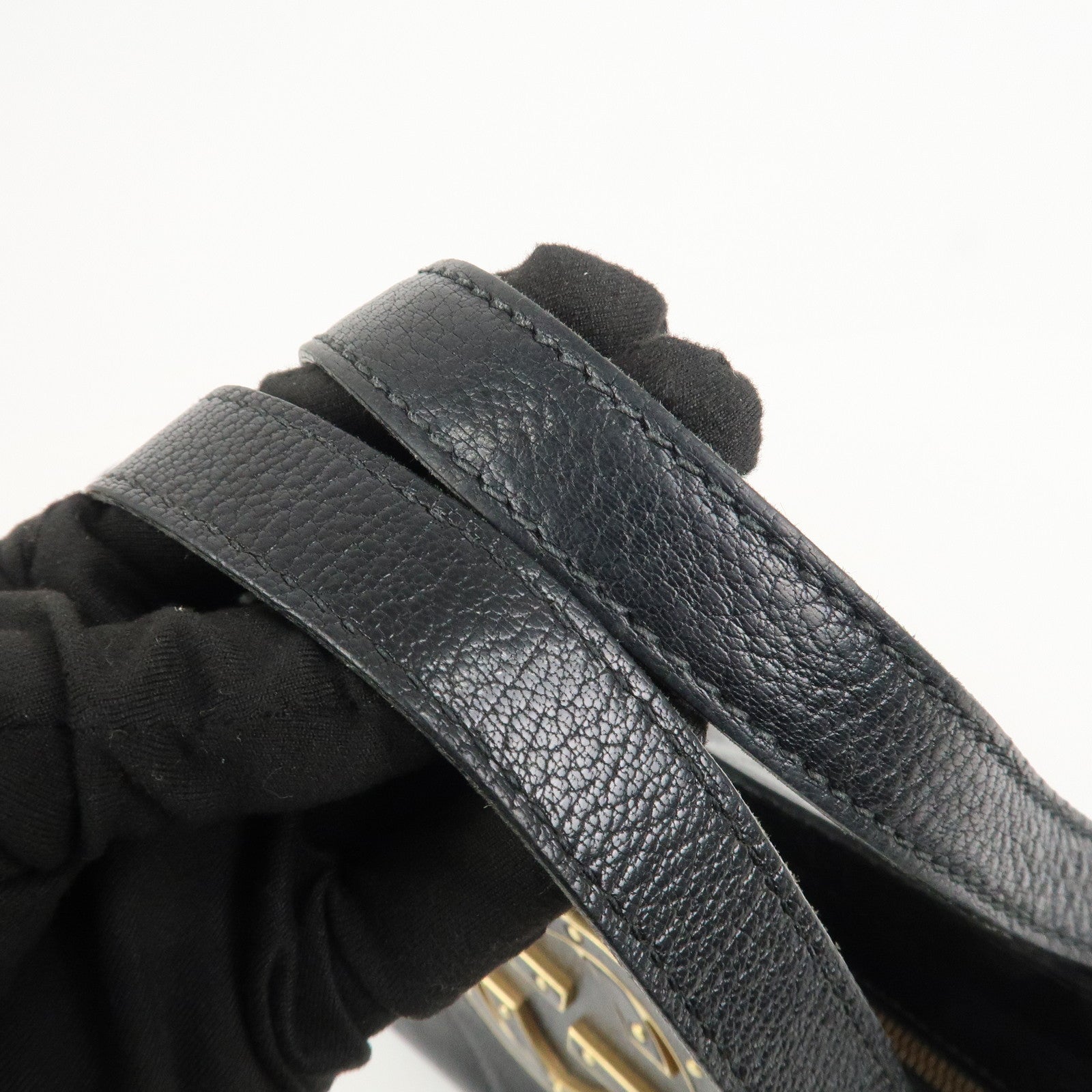 GUCCI Interlocking G Leather Blondie Studs Hand Bag Black 121551