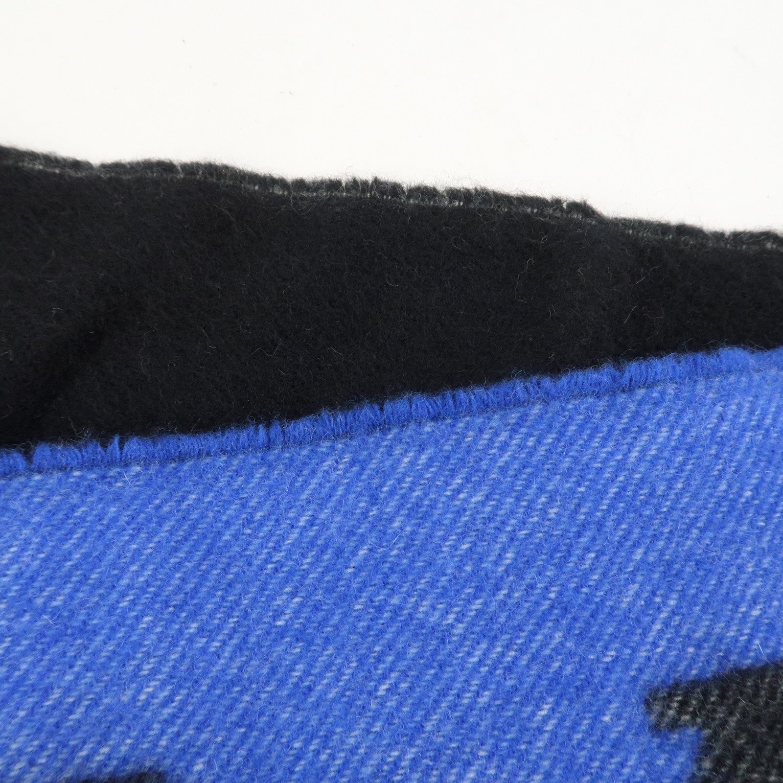 Louis Vuitton Echarpe LV Forward Cashmere Wool Scarf Black M73439