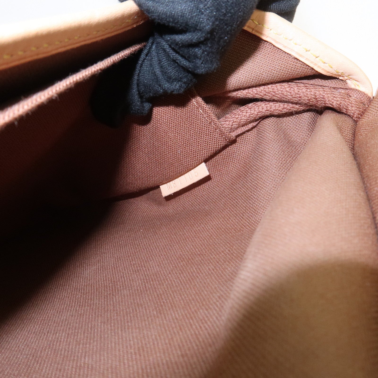 Louis Vuitton Monogram Saumur 30 Shoulder Bag Brown M42256