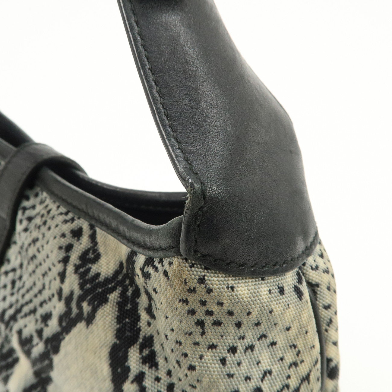 GUCCI Jackie Canvas Leather Shoulder Bag Hand Bag Black 001・9735